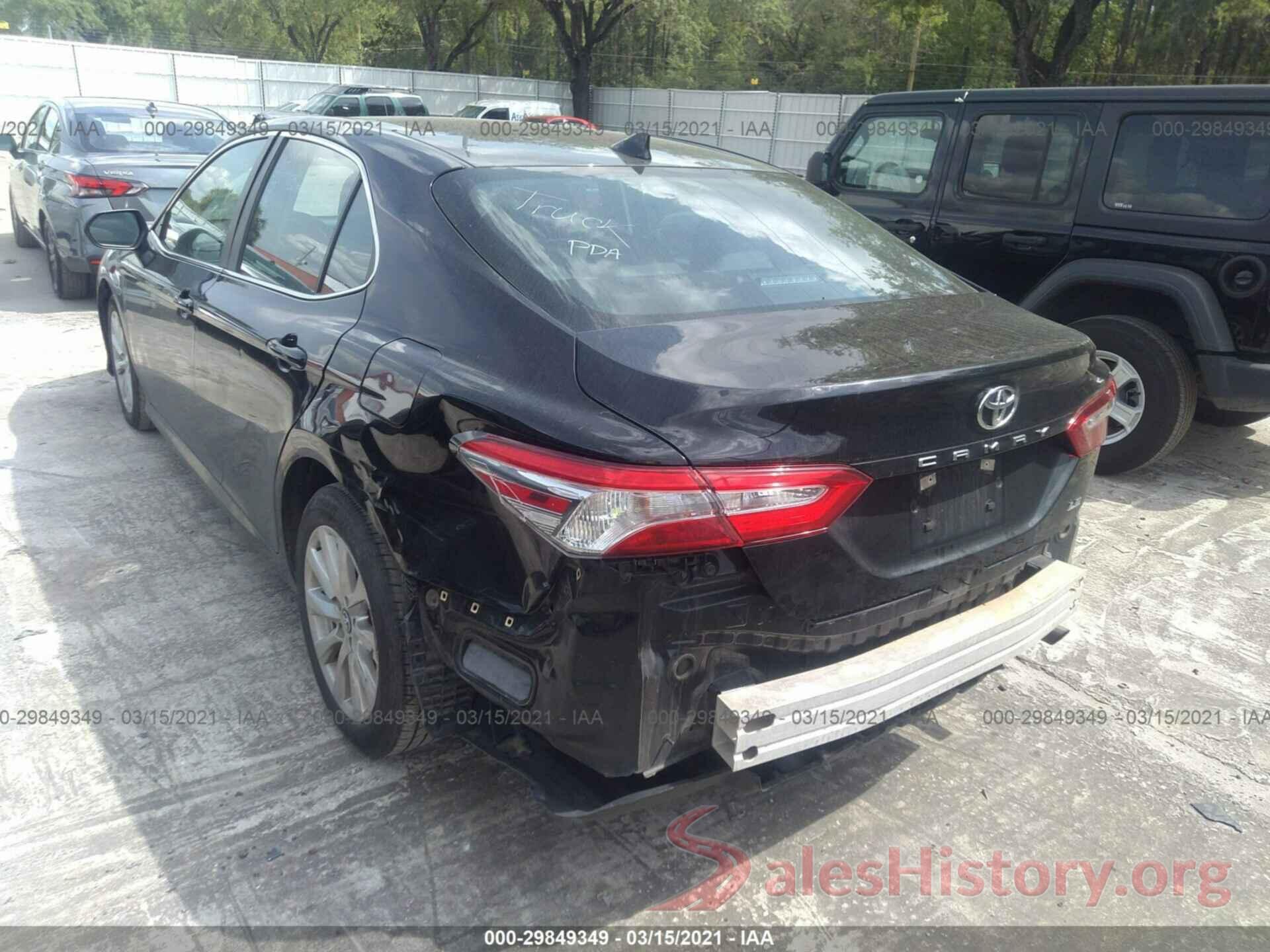 4T1B11HK5KU729975 2019 TOYOTA CAMRY