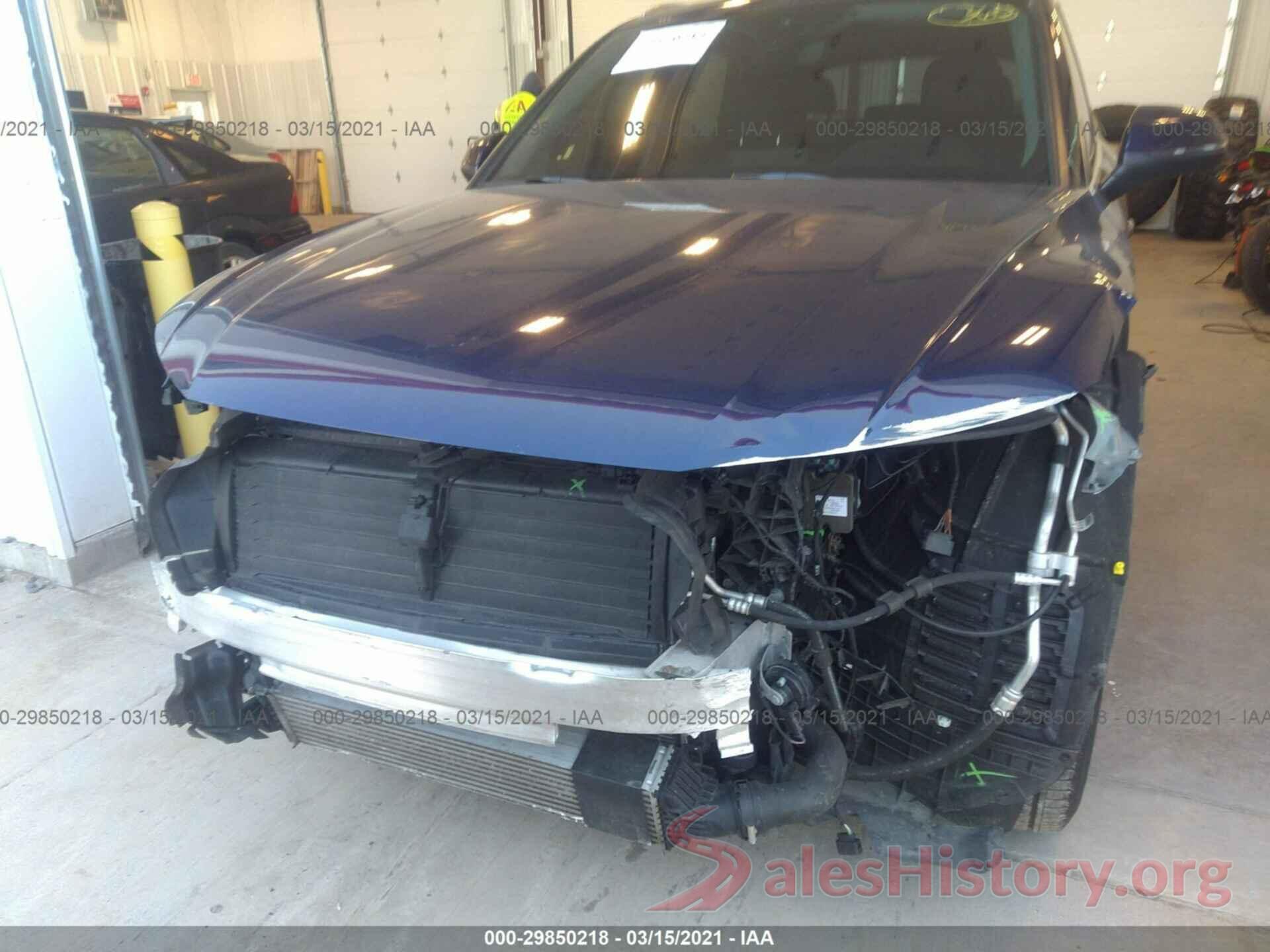 WA1BNAFY8J2043532 2018 AUDI Q5