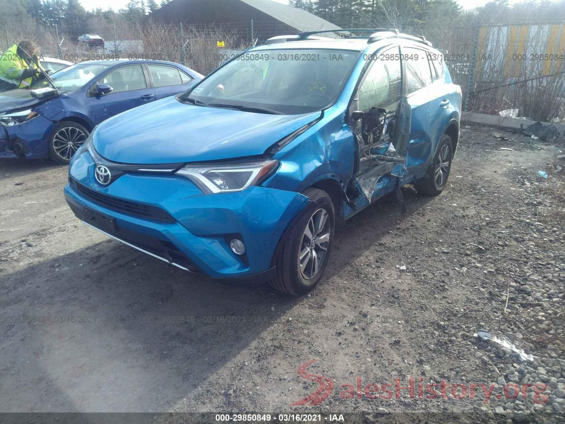 JTMRFREV9GJ052682 2016 TOYOTA RAV4