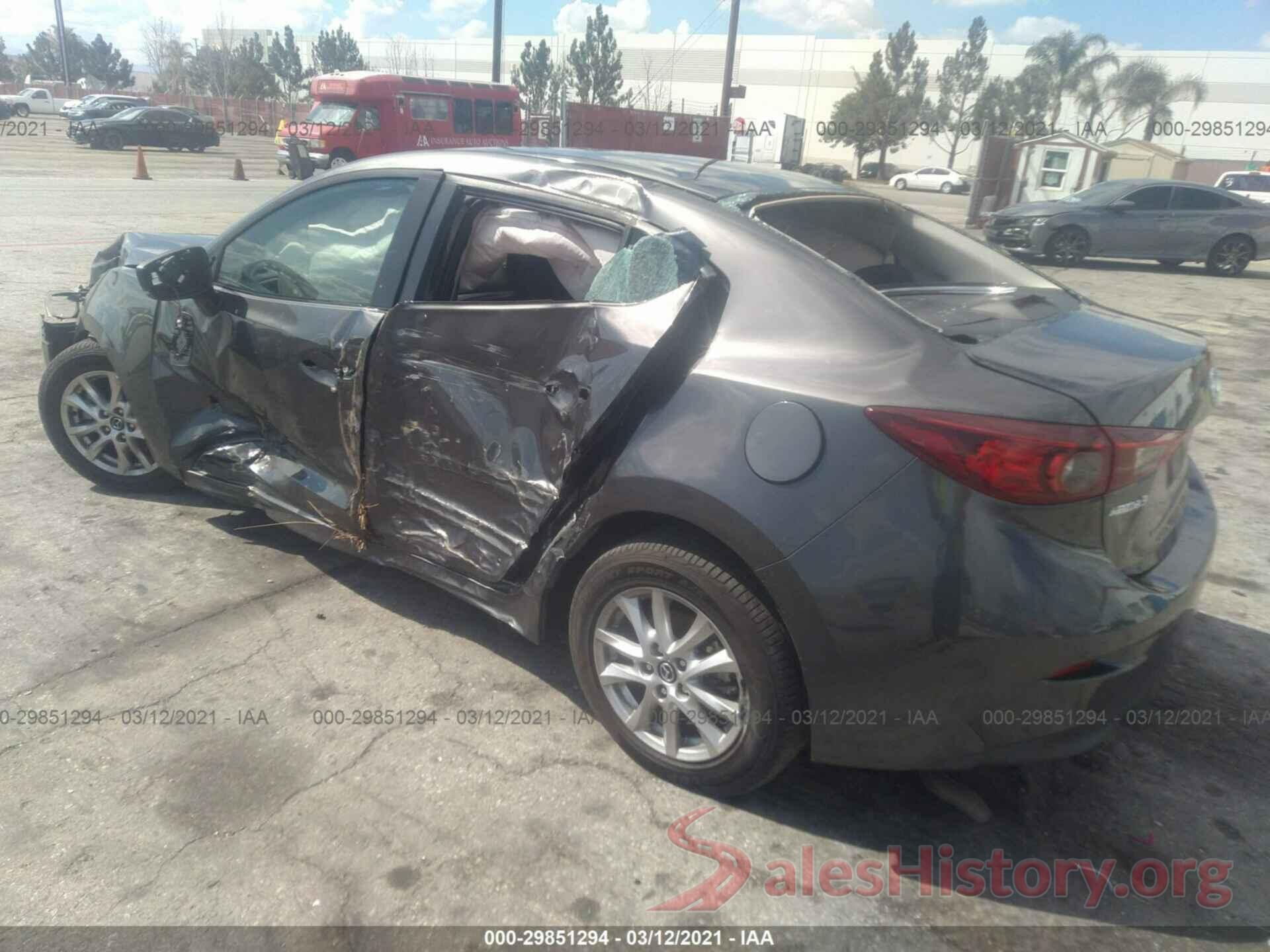 3MZBN1U74HM153784 2017 MAZDA MAZDA3 4-DOOR