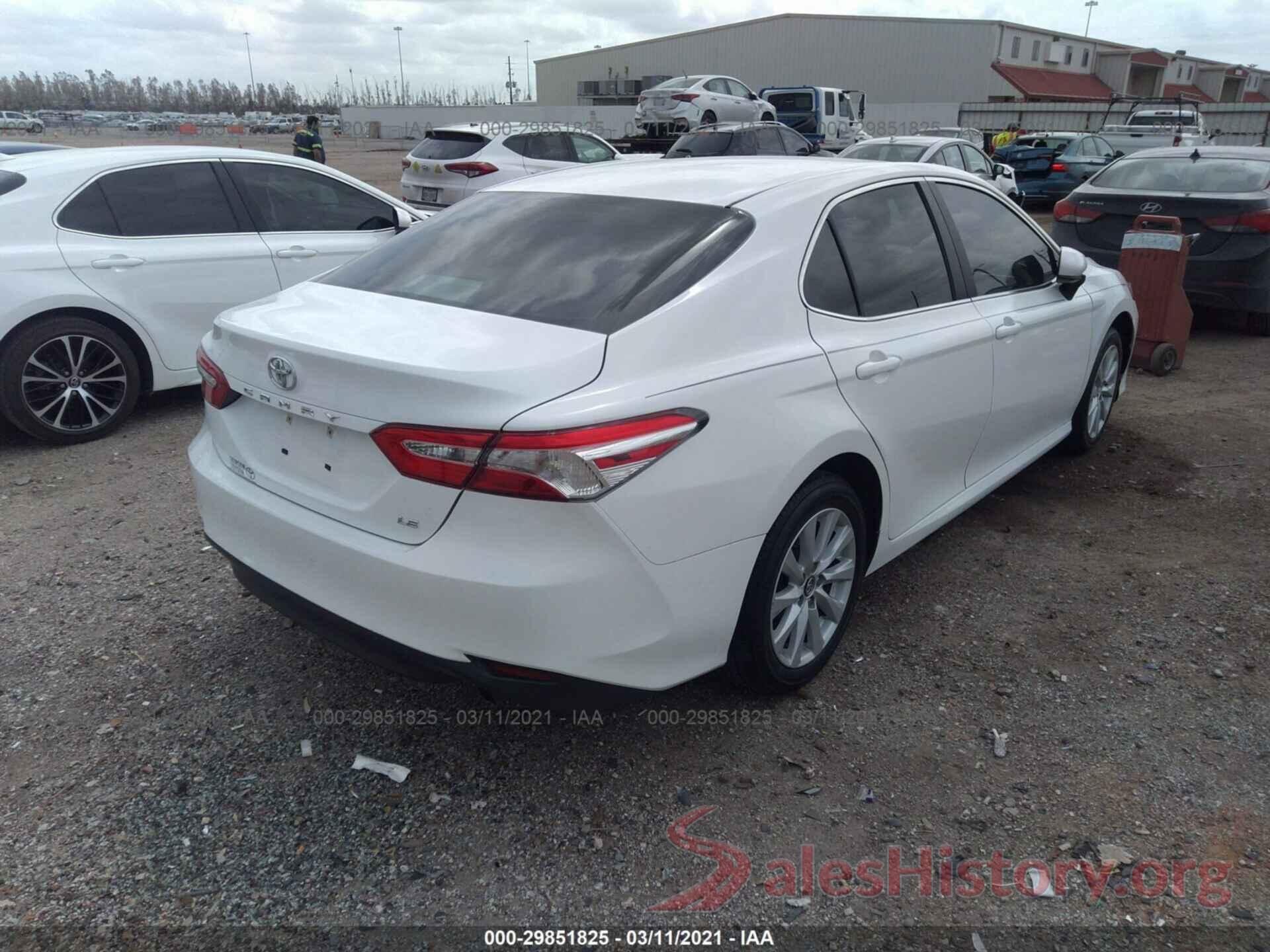 4T1B11HK9JU153872 2018 TOYOTA CAMRY