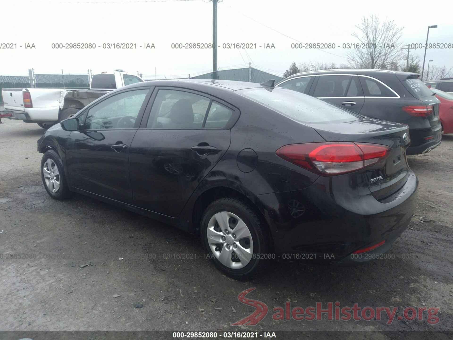 3KPFK4A78JE217957 2018 KIA FORTE