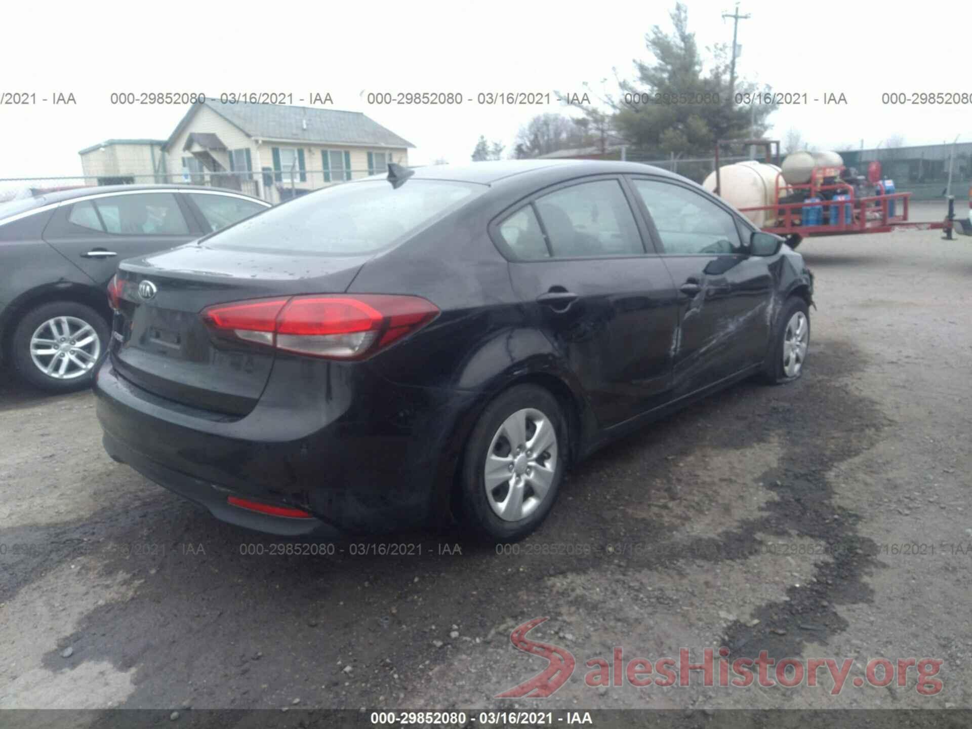 3KPFK4A78JE217957 2018 KIA FORTE