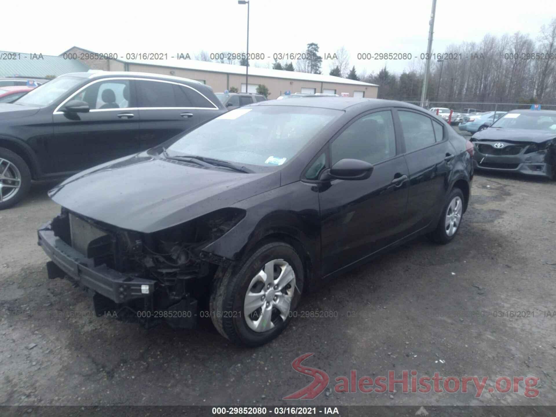 3KPFK4A78JE217957 2018 KIA FORTE