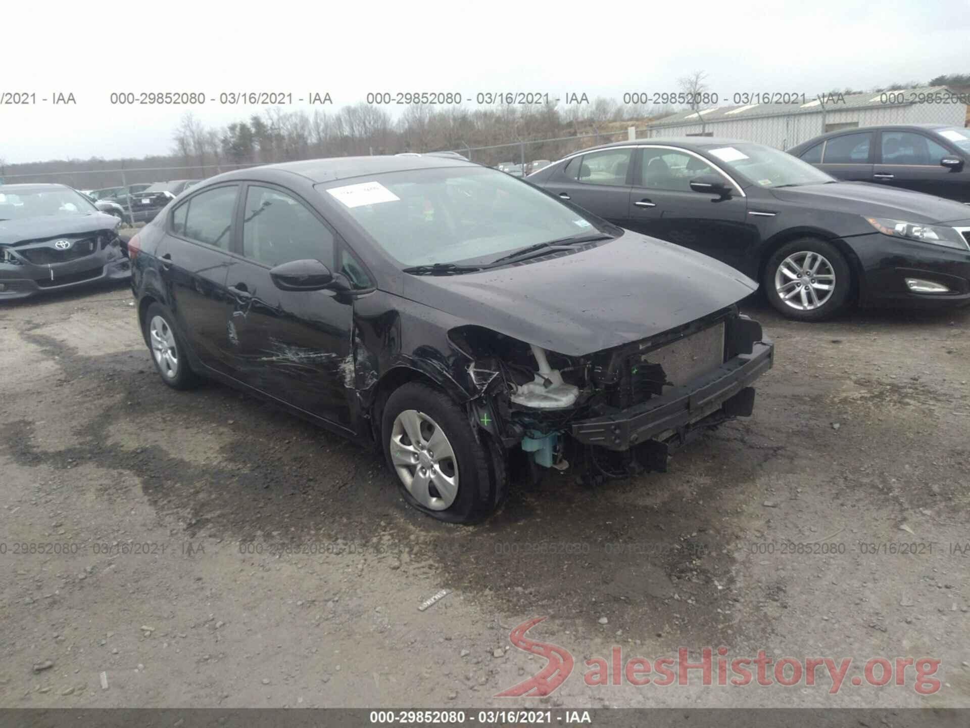 3KPFK4A78JE217957 2018 KIA FORTE