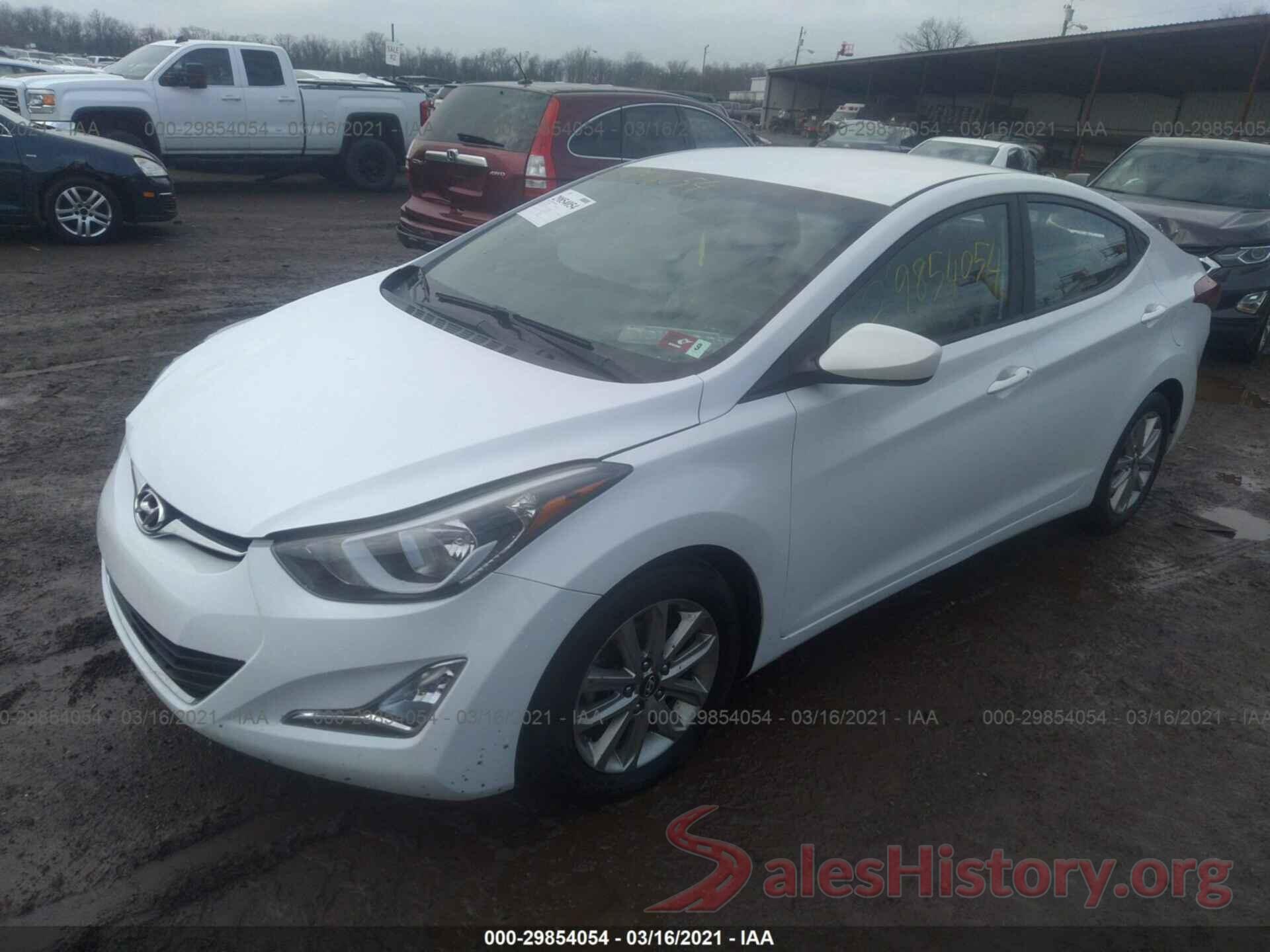 5NPDH4AE1GH770443 2016 HYUNDAI ELANTRA