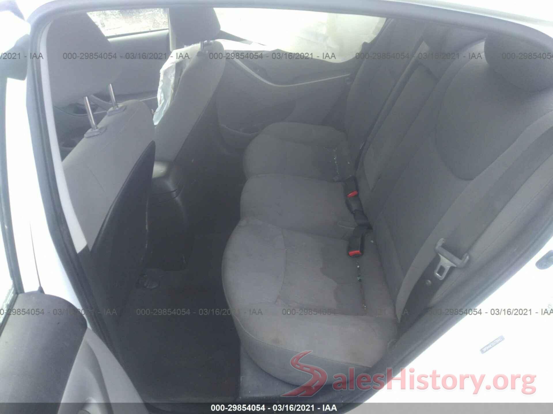 5NPDH4AE1GH770443 2016 HYUNDAI ELANTRA