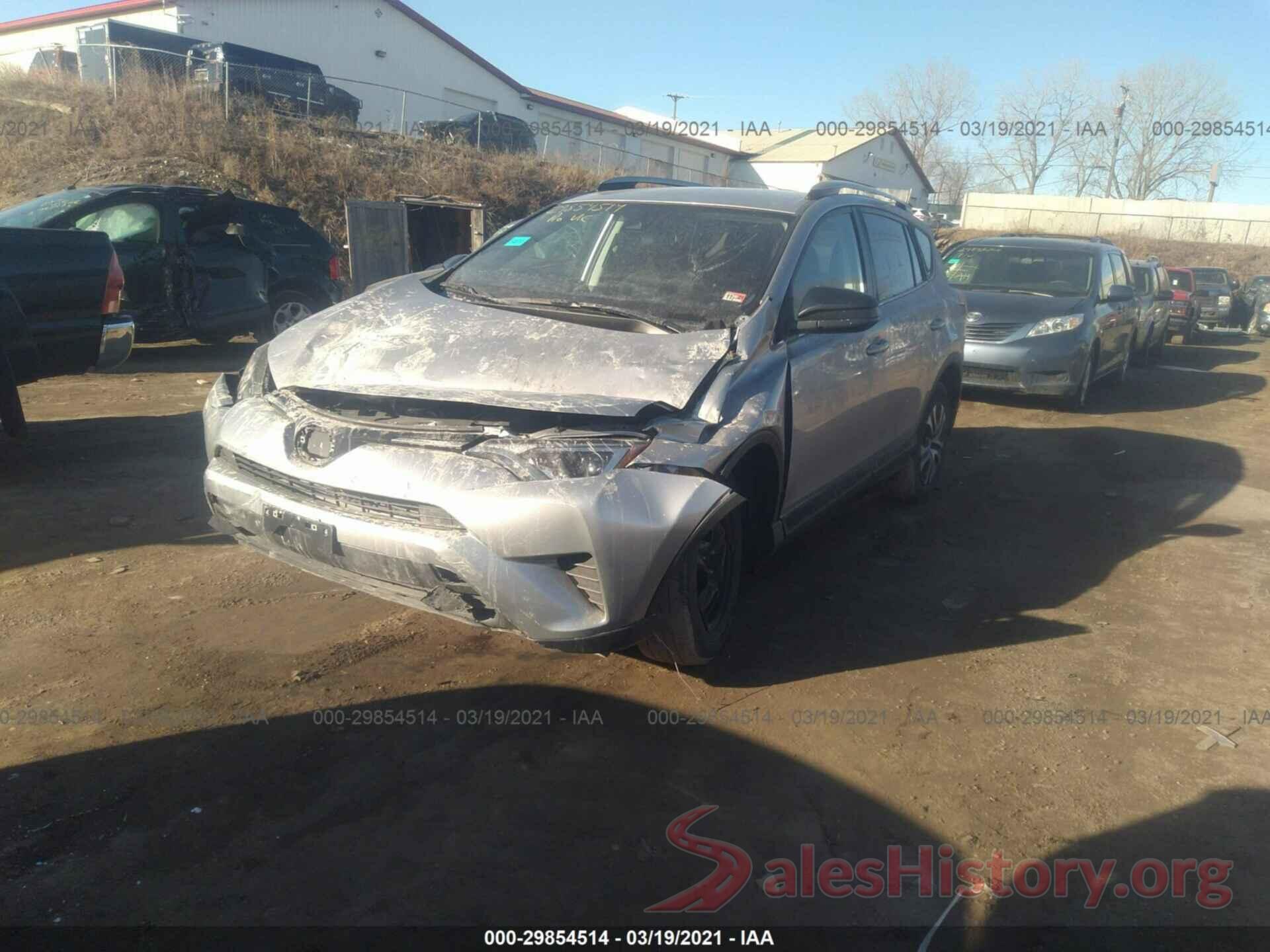 2T3BFREV6HW585013 2017 TOYOTA RAV4