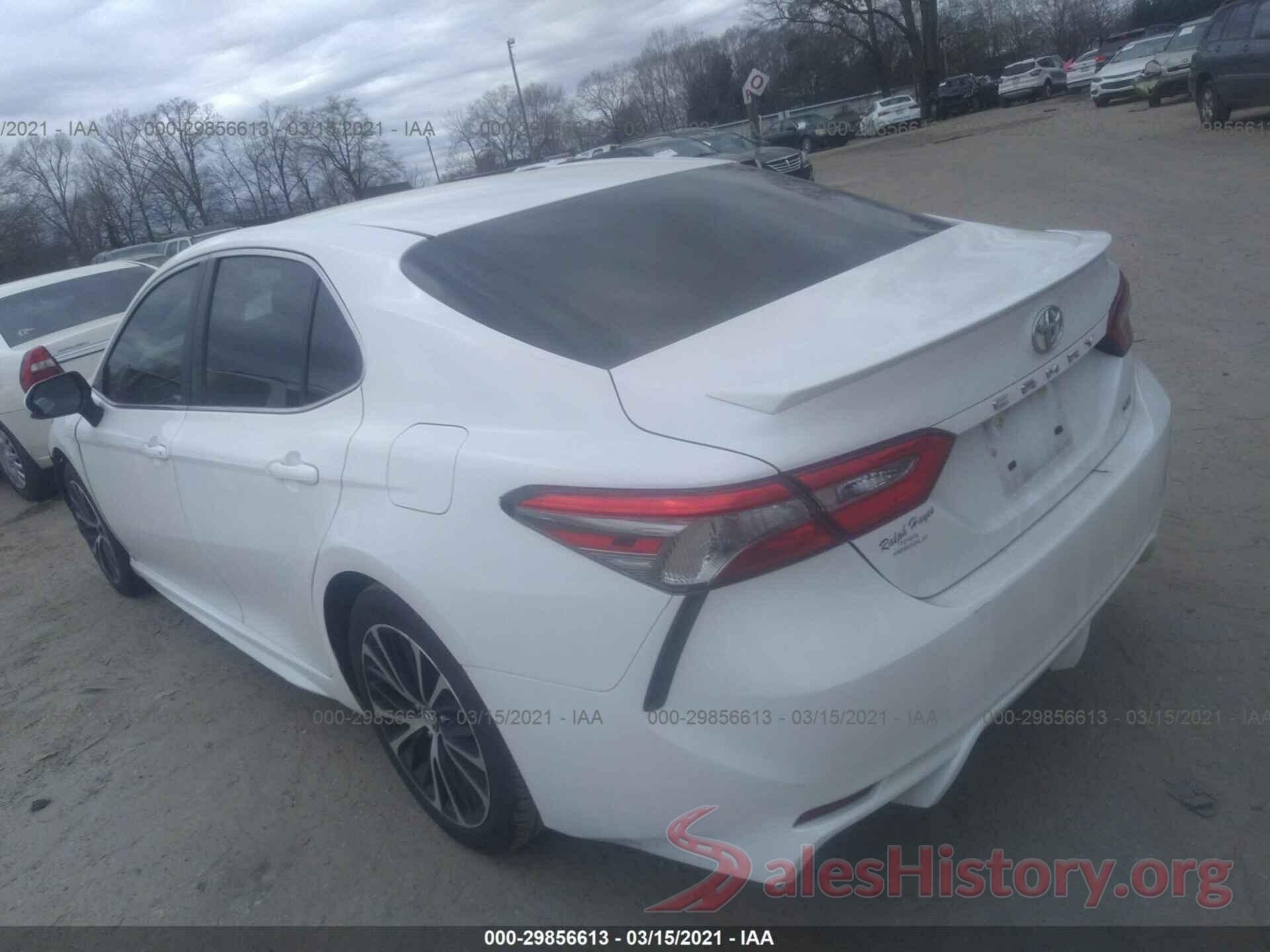 4T1B11HK9JU139292 2018 TOYOTA CAMRY