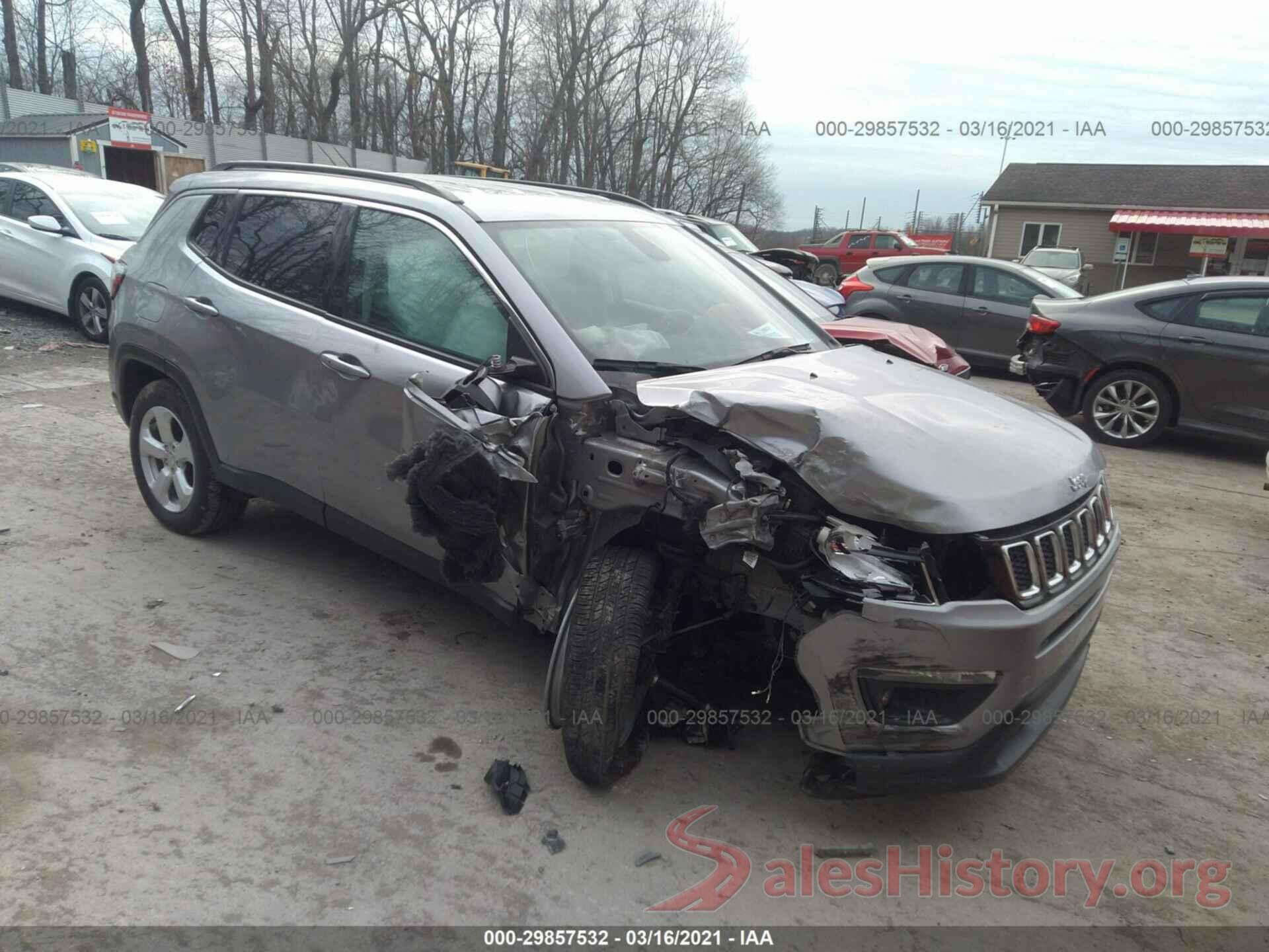 3C4NJDBB5JT355811 2018 JEEP COMPASS