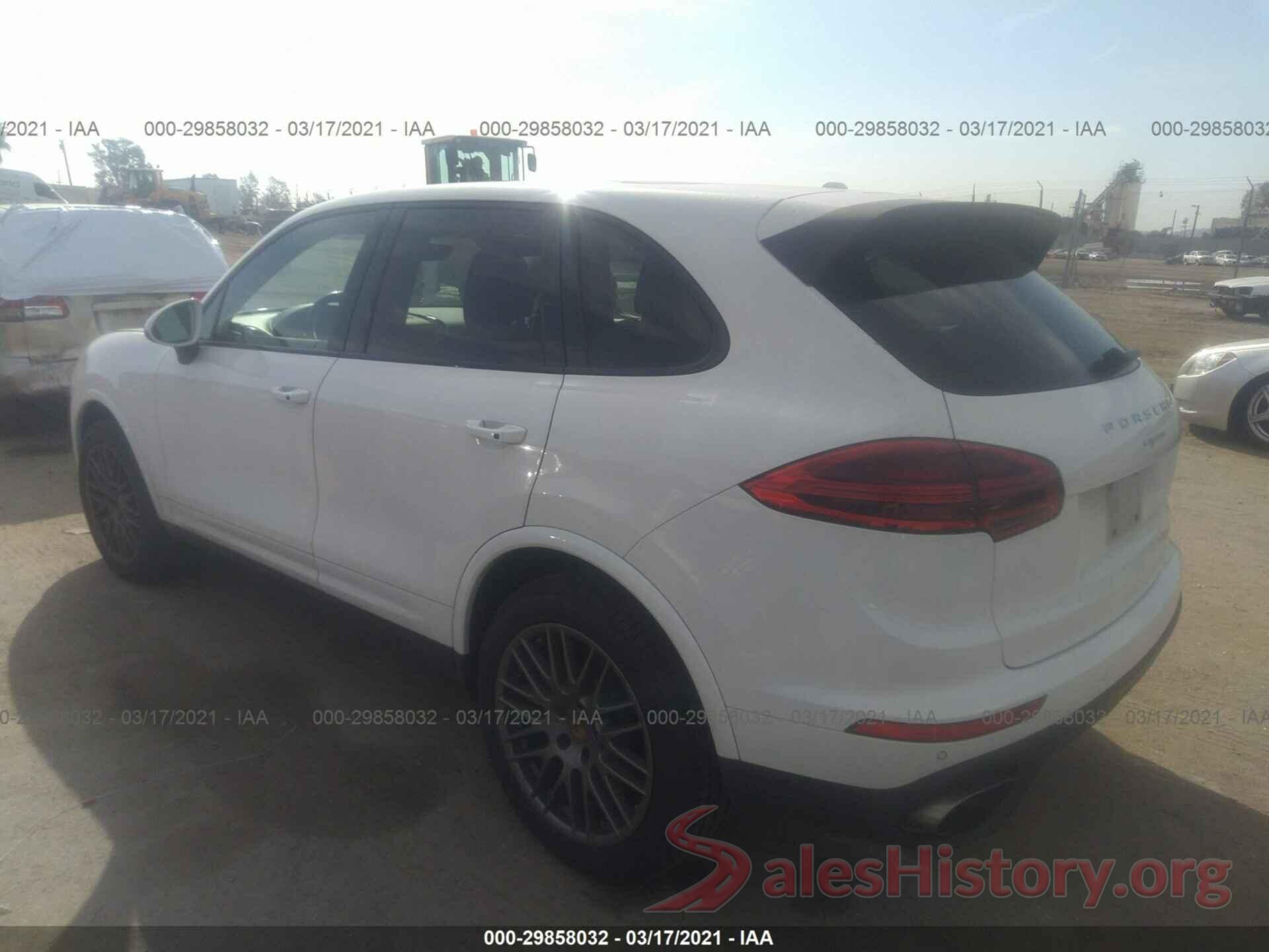 WP1AA2A26HKA90203 2017 PORSCHE CAYENNE