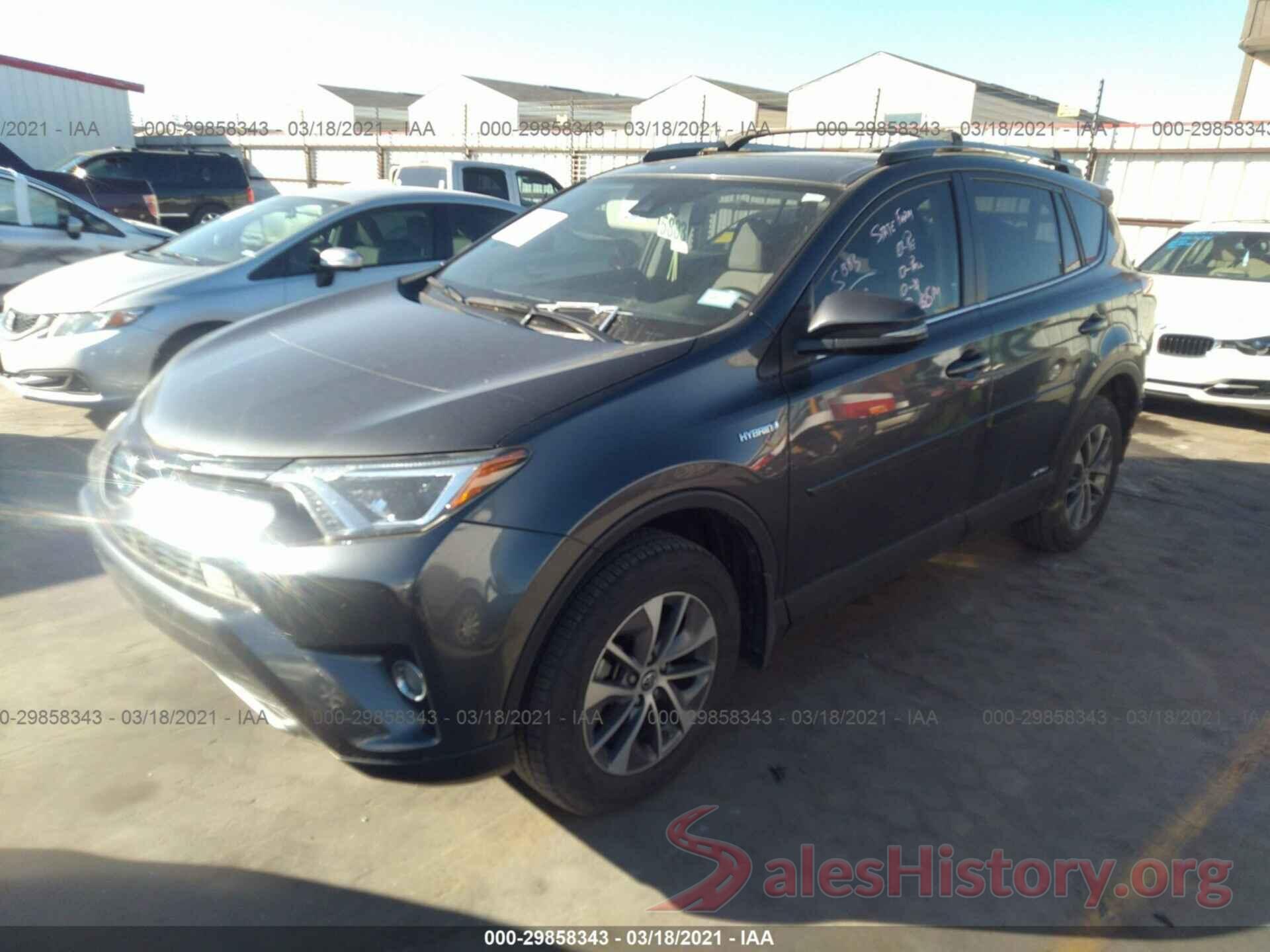 JTMRJREV8JD237097 2018 TOYOTA RAV4