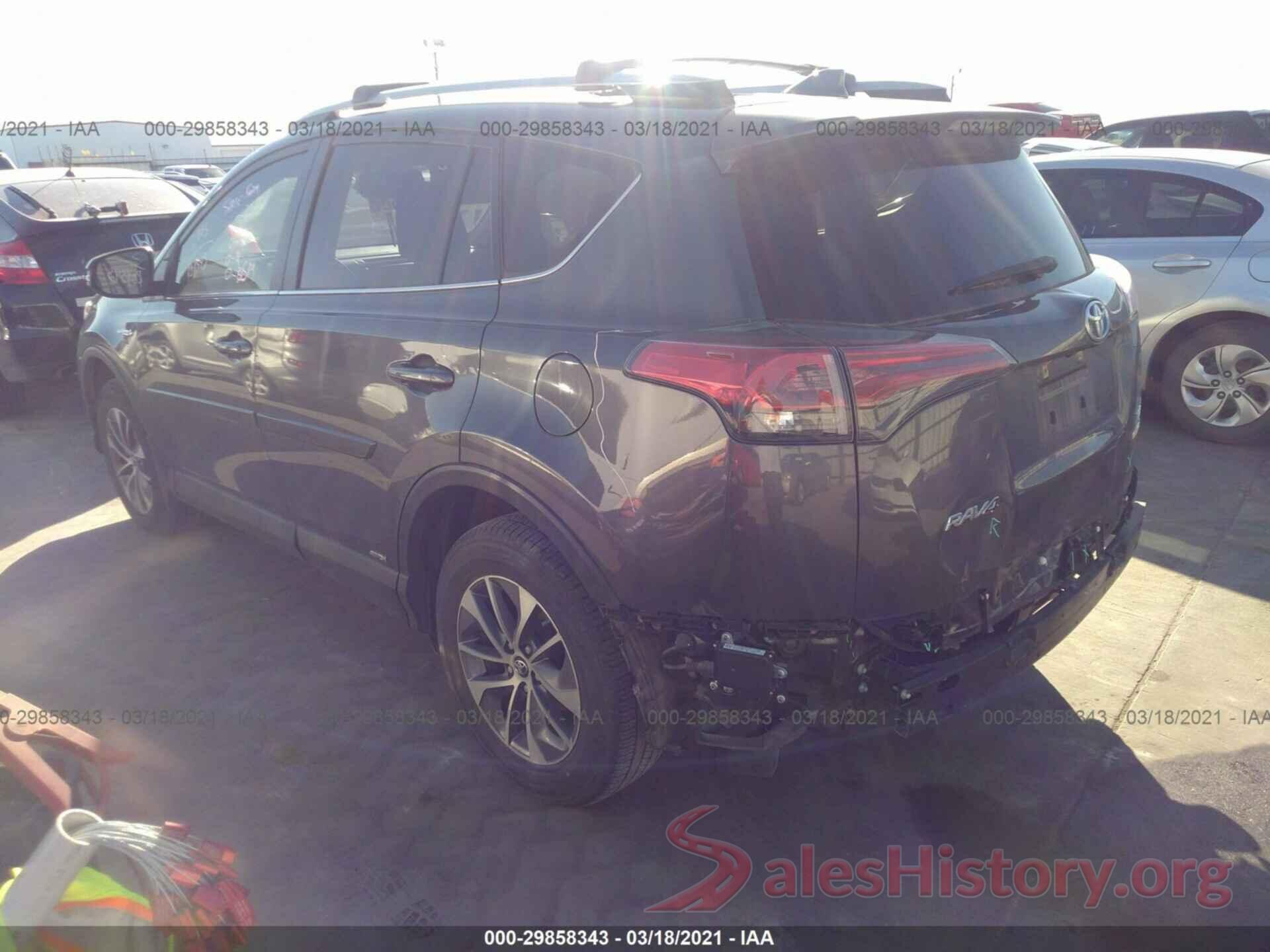 JTMRJREV8JD237097 2018 TOYOTA RAV4