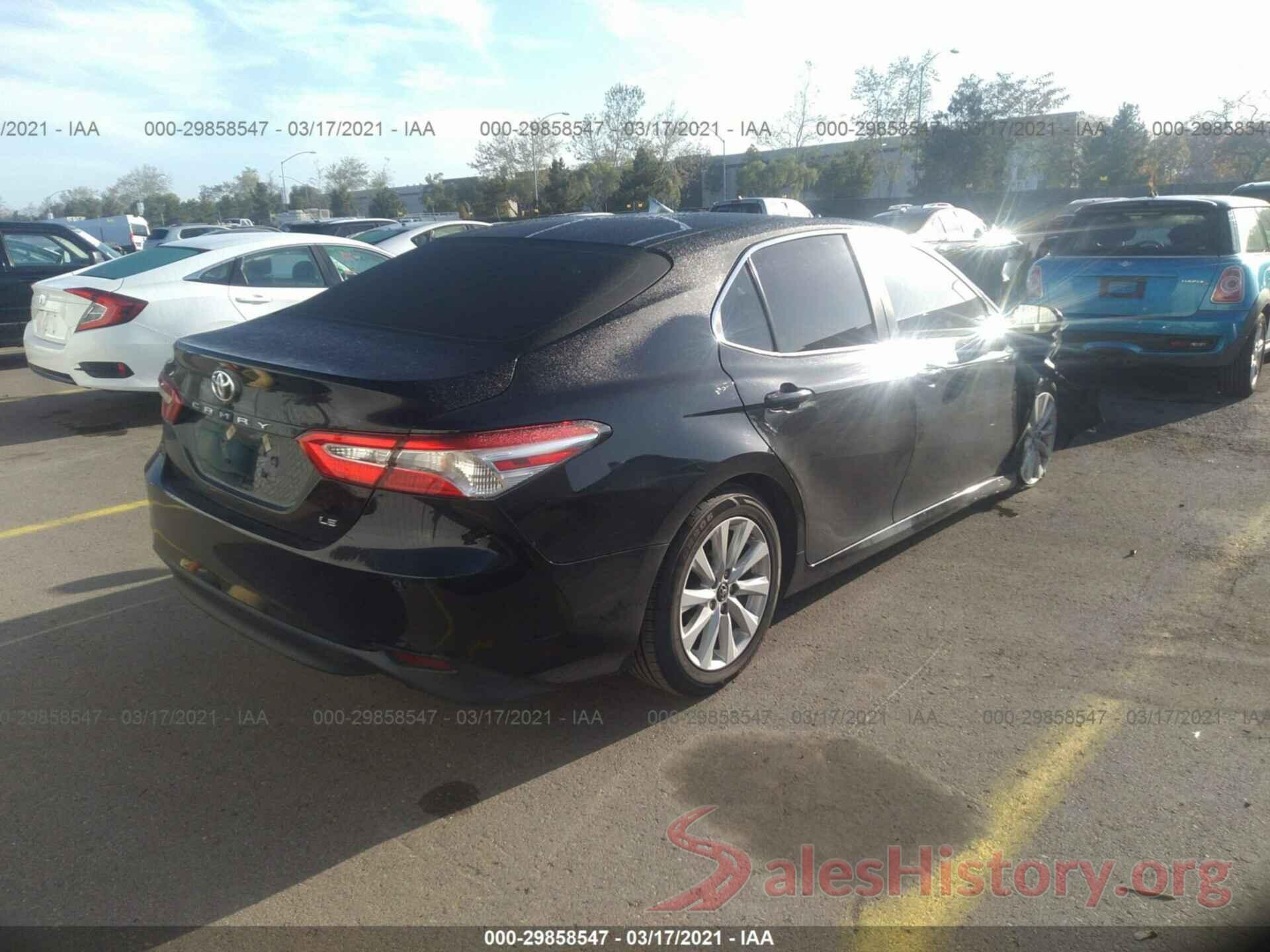 4T1B11HK7JU571444 2018 TOYOTA CAMRY