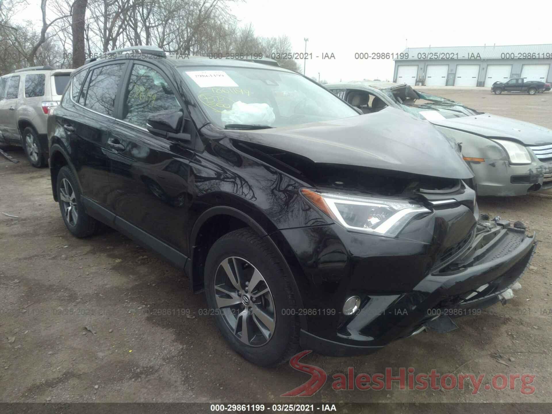 2T3RFREV3JW818544 2018 TOYOTA RAV4