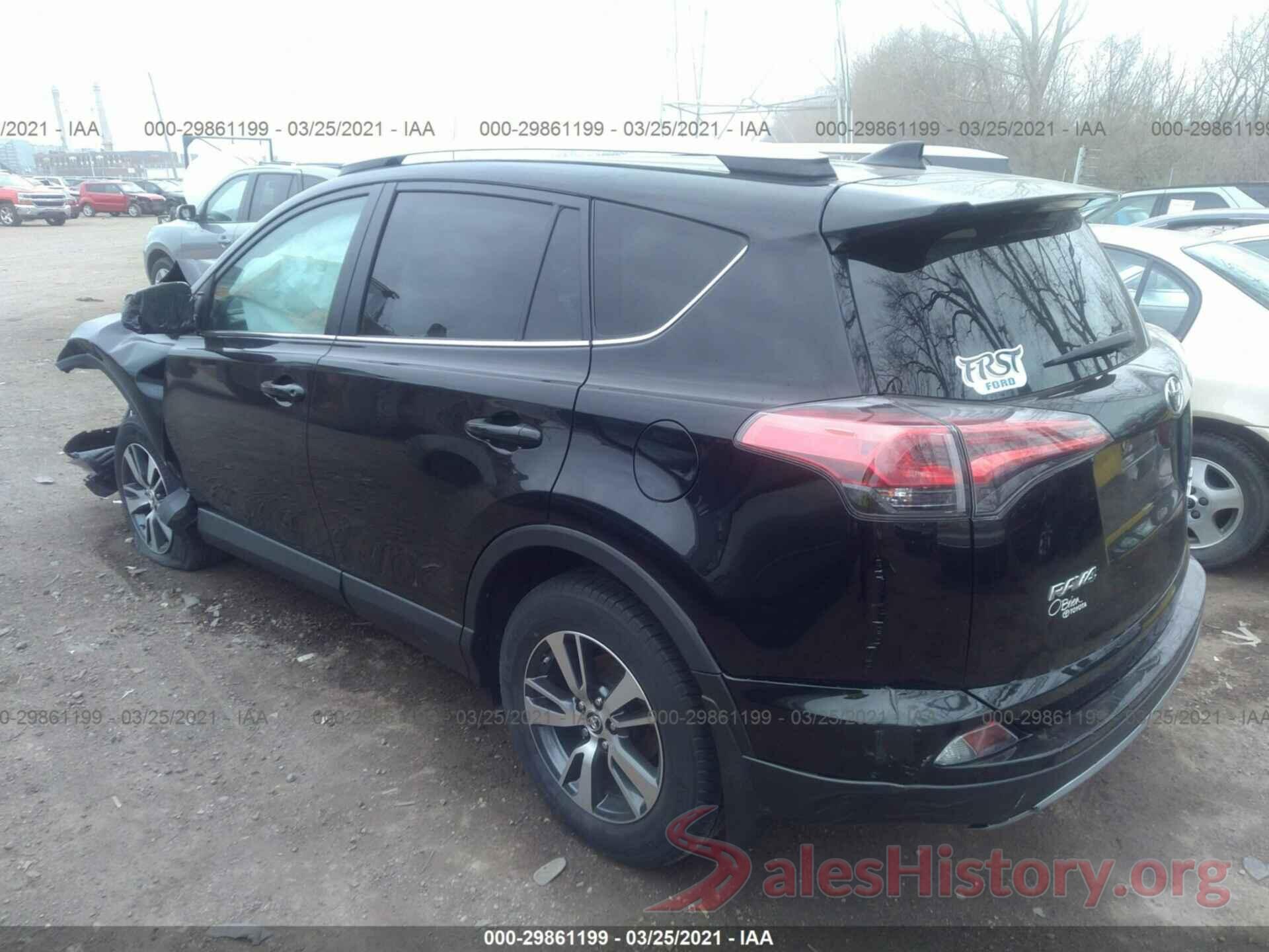 2T3RFREV3JW818544 2018 TOYOTA RAV4