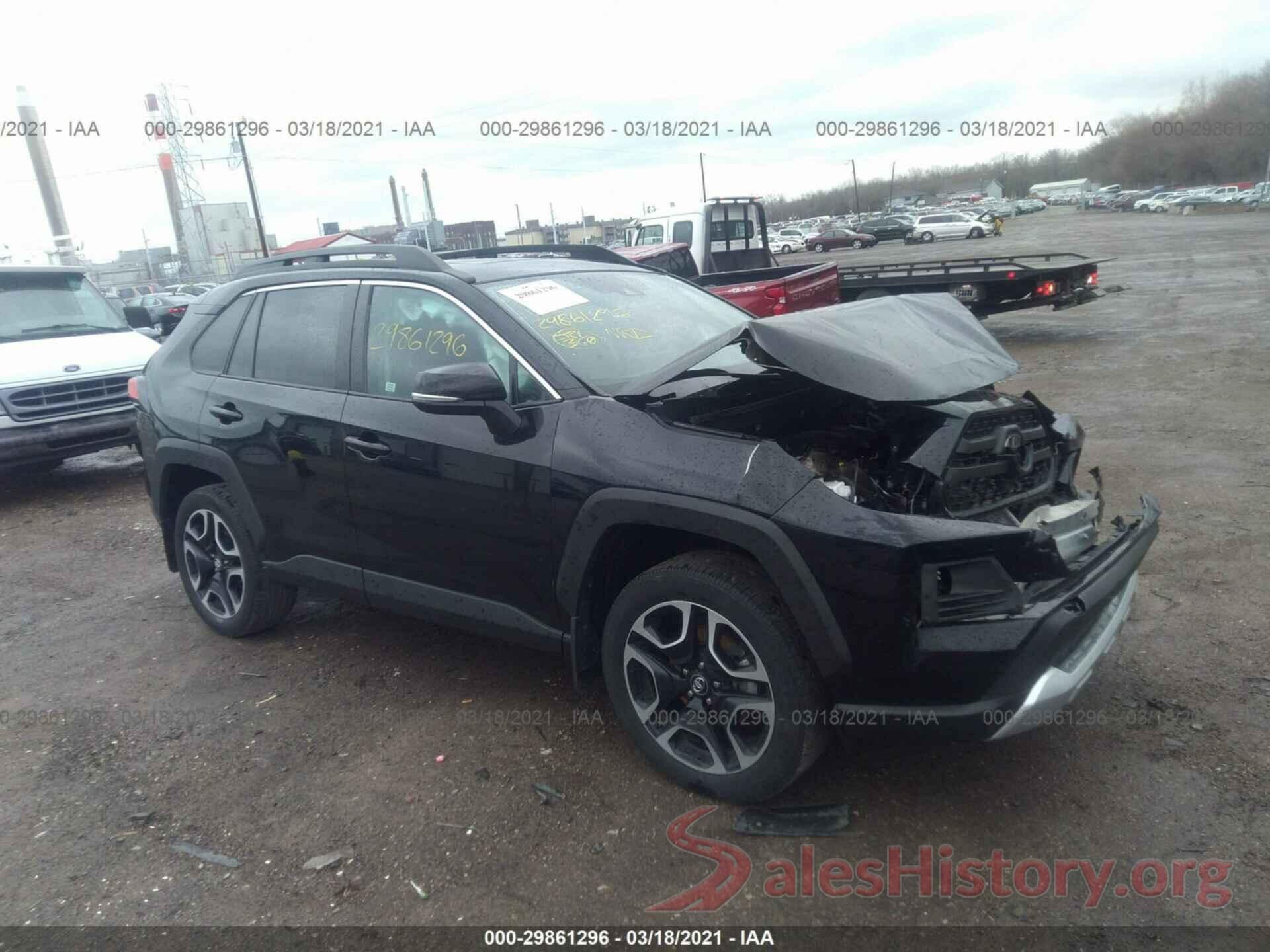 2T3J1RFV3KW022579 2019 TOYOTA RAV4