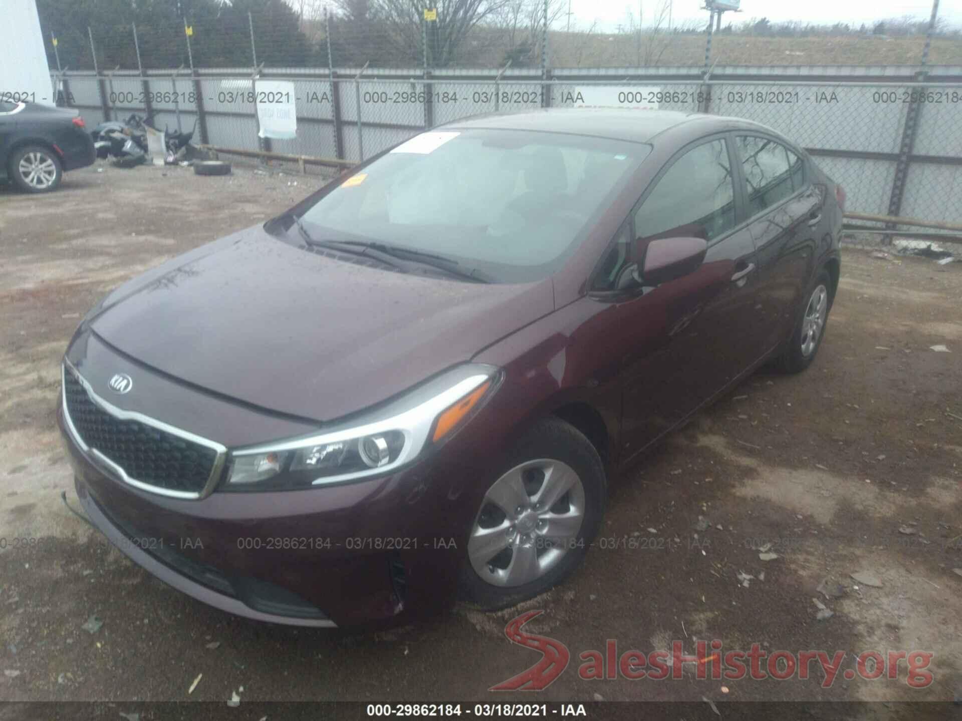 3KPFK4A79JE215375 2018 KIA FORTE