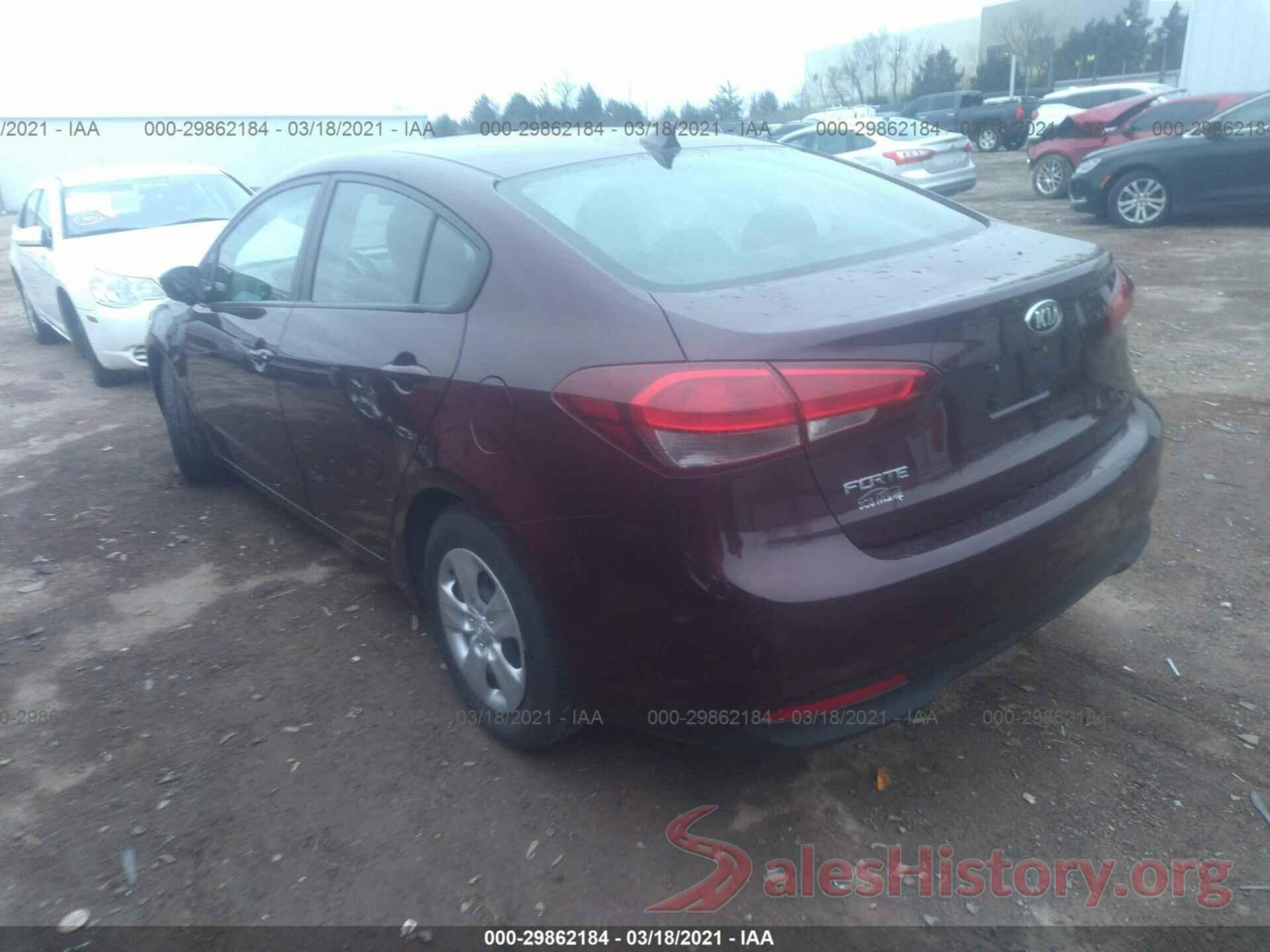 3KPFK4A79JE215375 2018 KIA FORTE