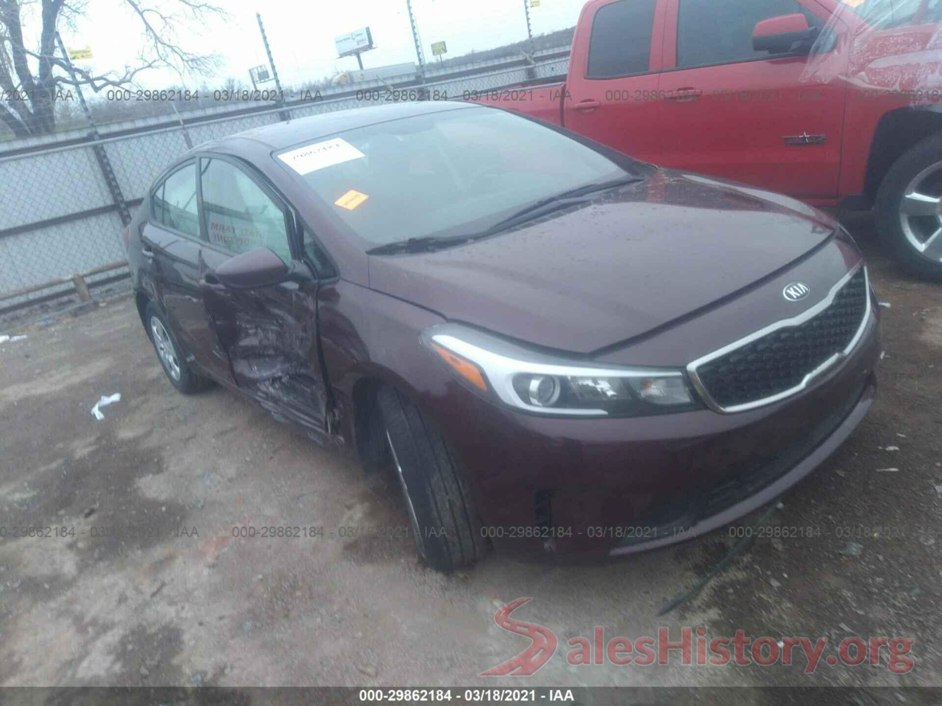 3KPFK4A79JE215375 2018 KIA FORTE