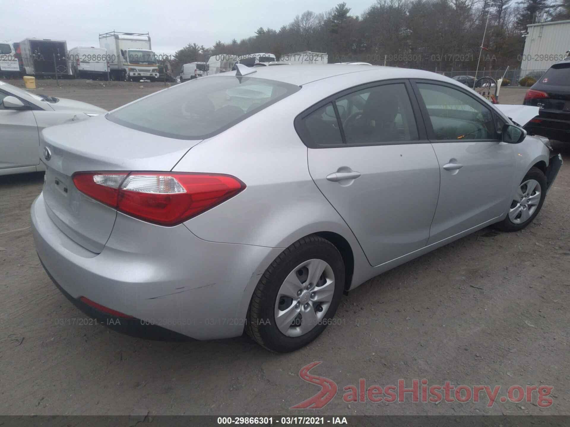 KNAFK4A67G5617548 2016 KIA FORTE