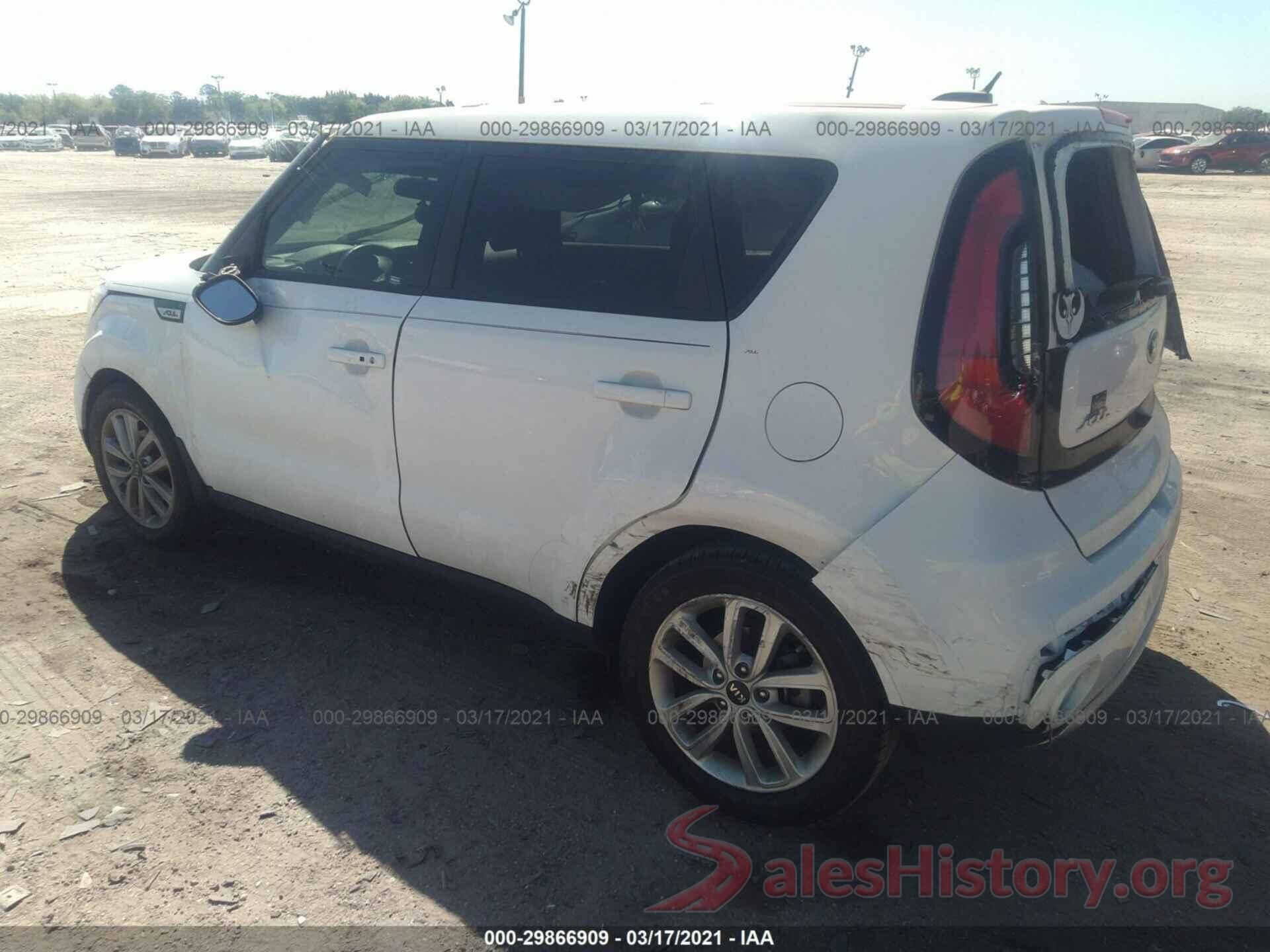 KNDJP3A5XJ7589627 2018 KIA SOUL