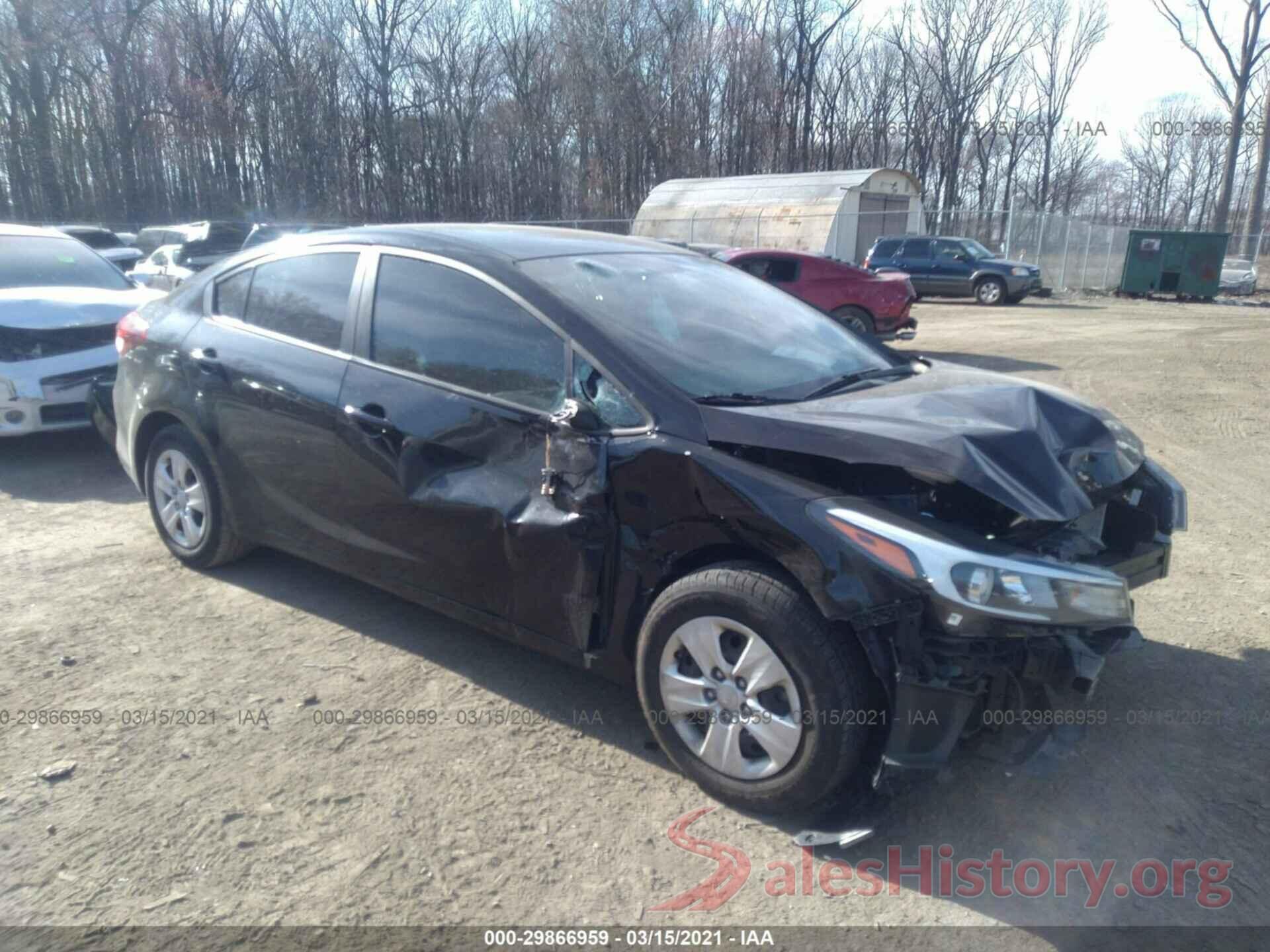 3KPFK4A77HE105225 2017 KIA FORTE