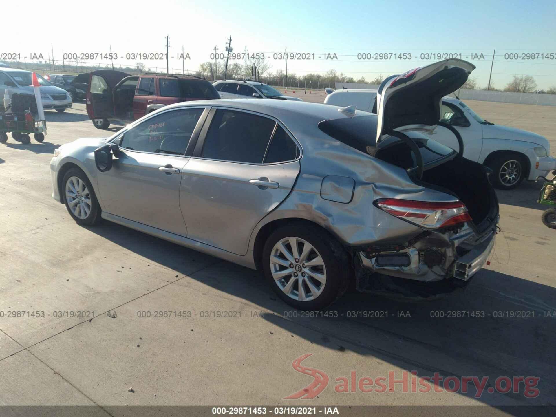 4T1B11HK5KU850957 2019 TOYOTA CAMRY