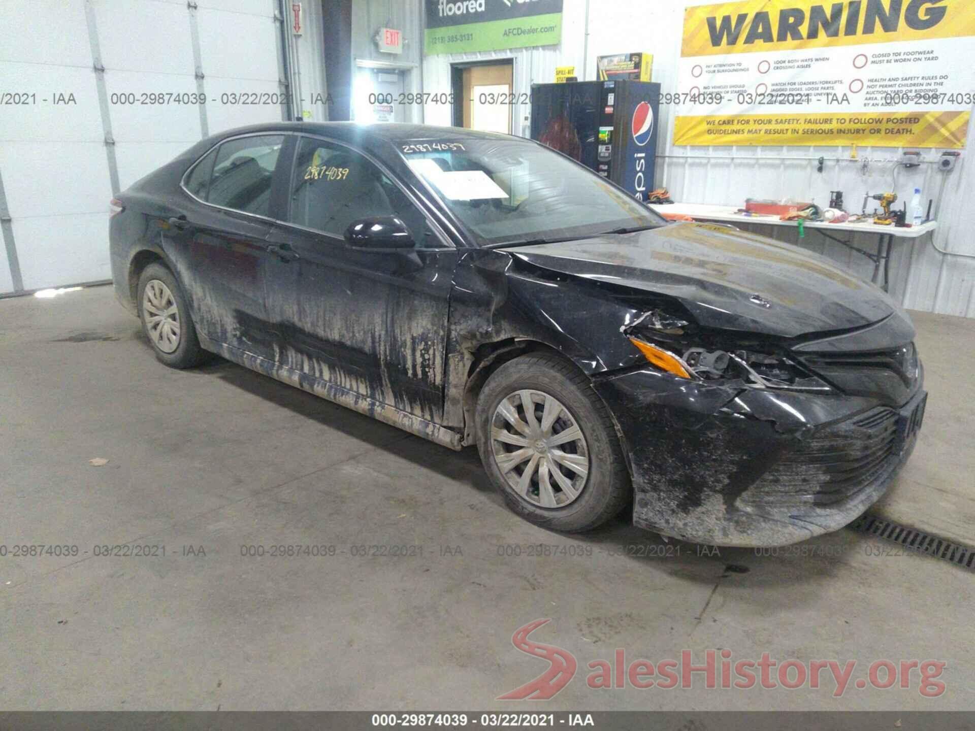 4T1B11HK9JU557867 2018 TOYOTA CAMRY