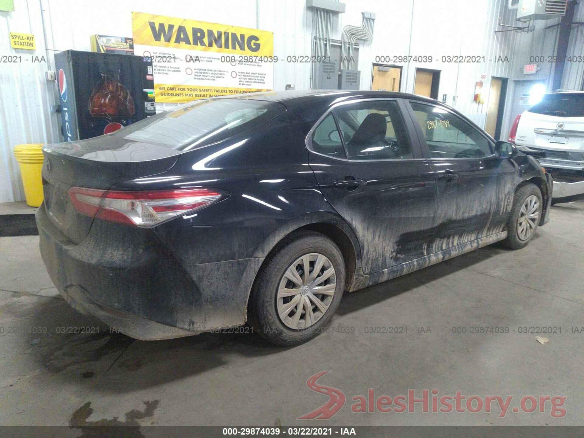 4T1B11HK9JU557867 2018 TOYOTA CAMRY