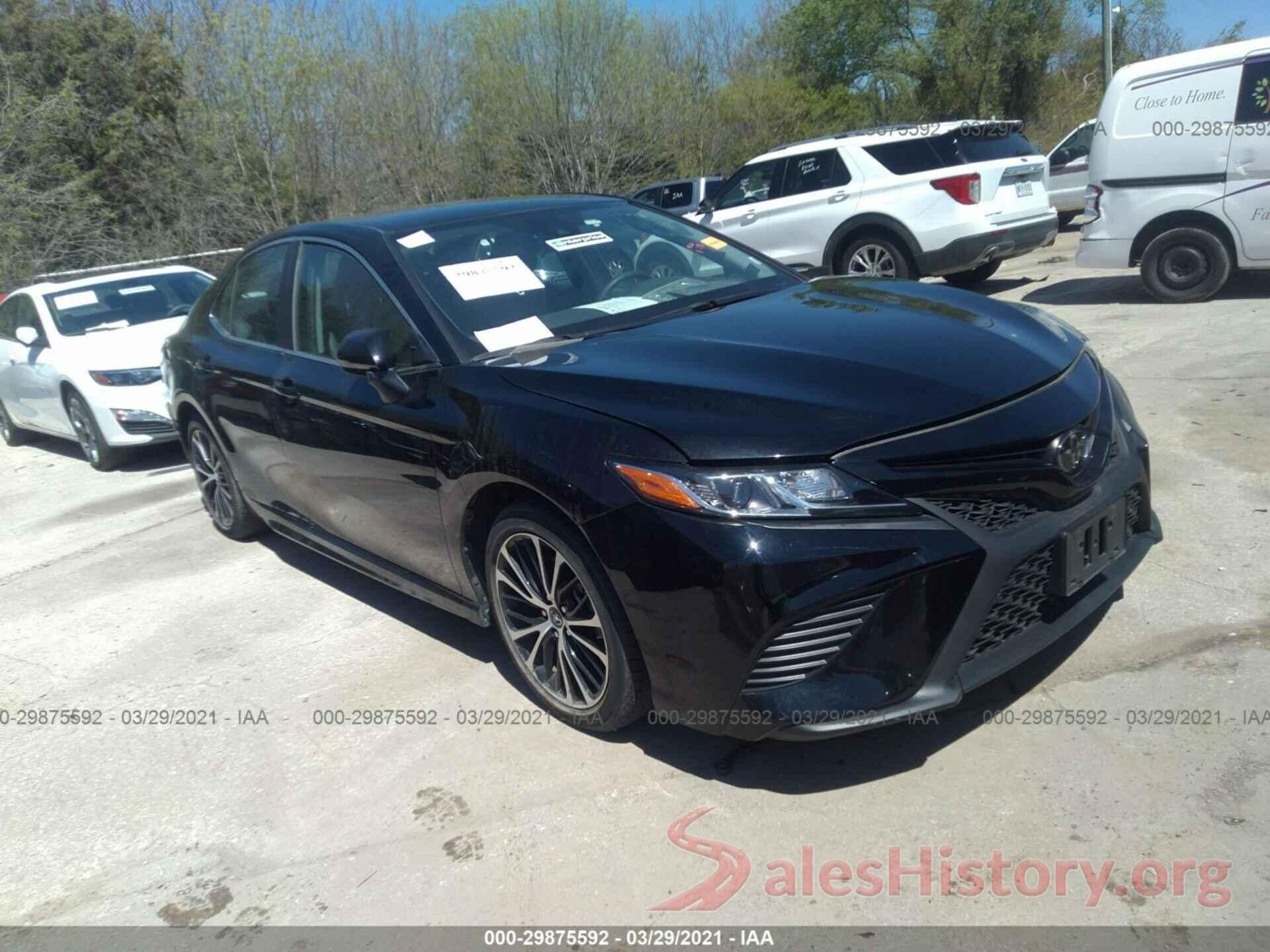 4T1B11HKXKU268143 2019 TOYOTA CAMRY