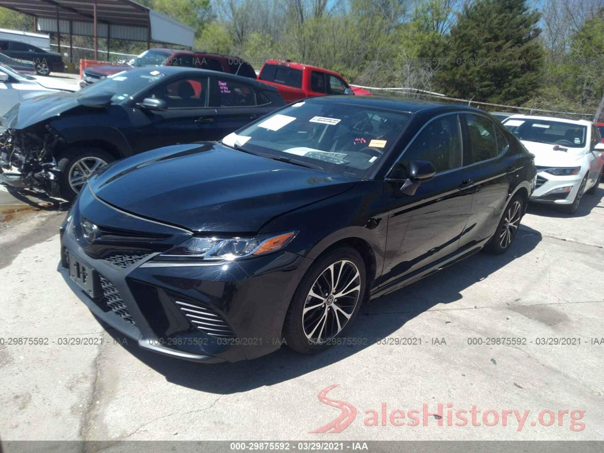 4T1B11HKXKU268143 2019 TOYOTA CAMRY