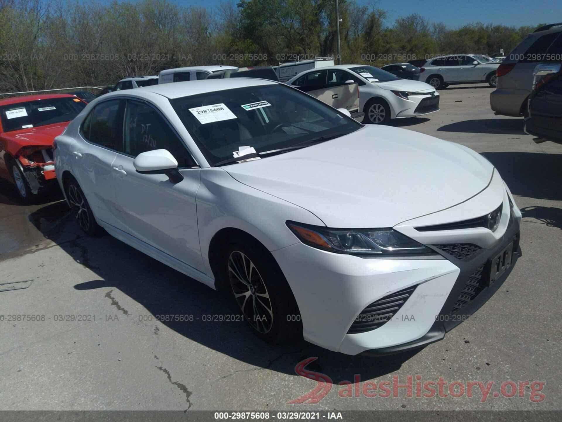 4T1B11HK8KU761318 2019 TOYOTA CAMRY