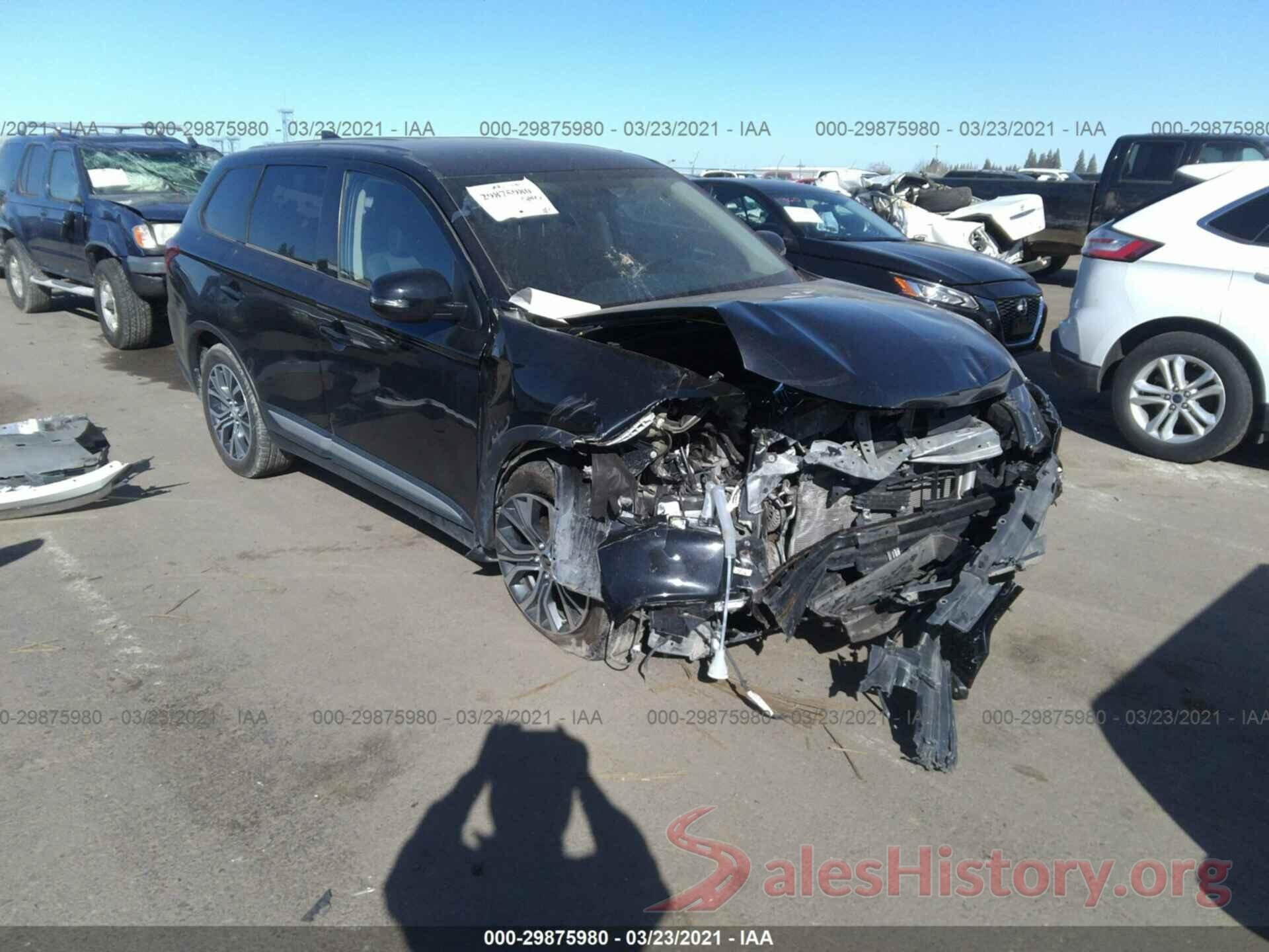 JA4AZ3A3XJJ002705 2018 MITSUBISHI OUTLANDER