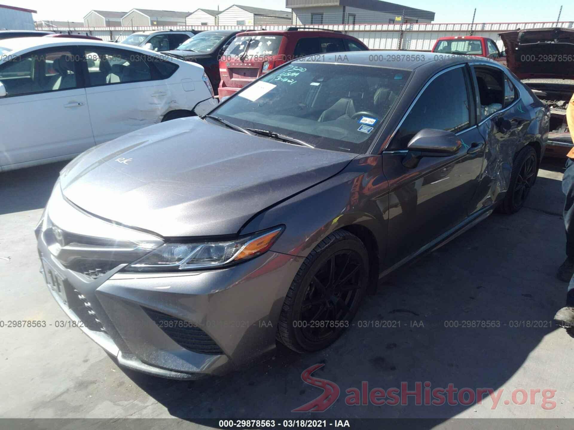 4T1B11HKXJU521380 2018 TOYOTA CAMRY