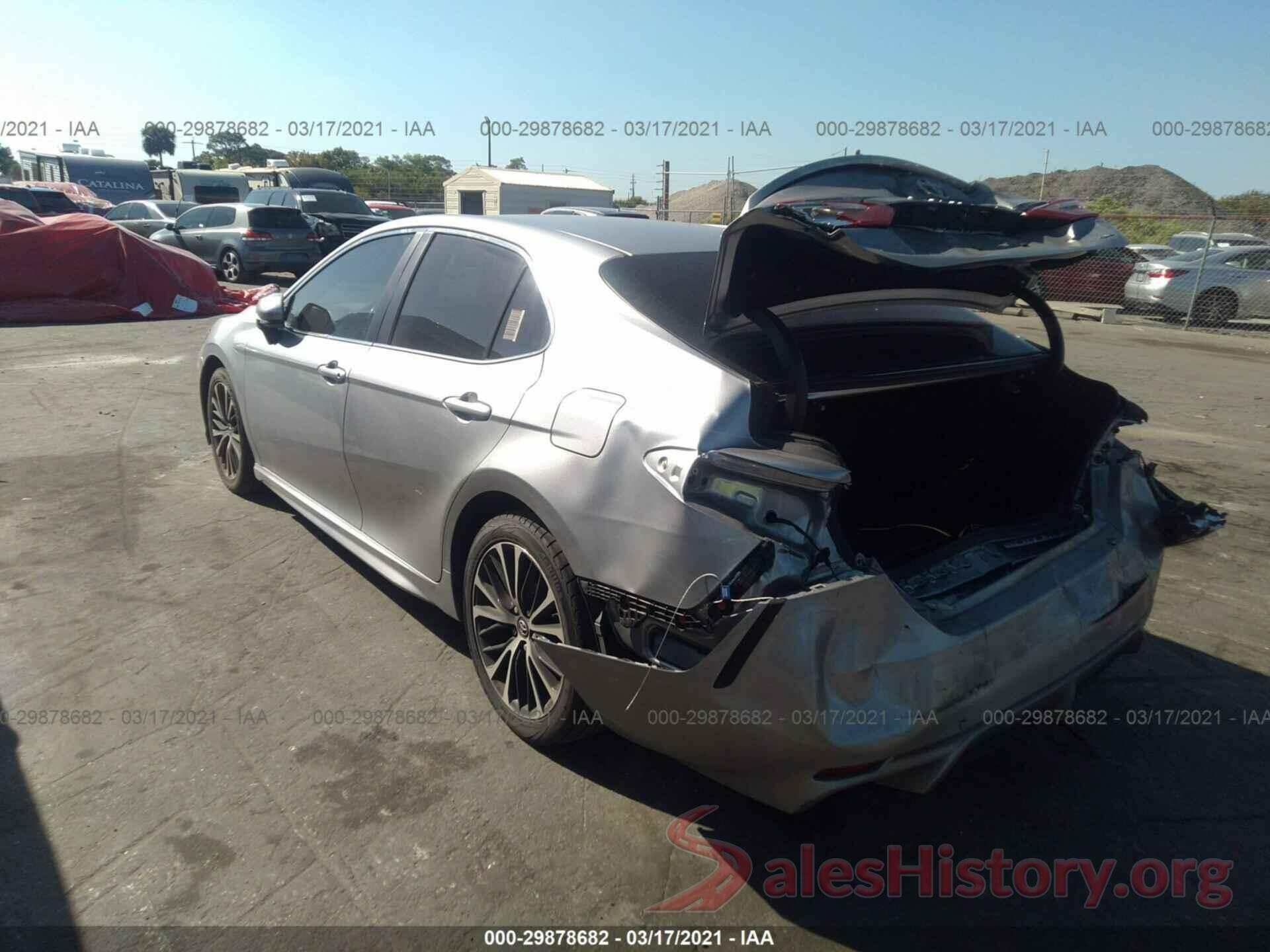 4T1B11HK2KU178484 2019 TOYOTA CAMRY