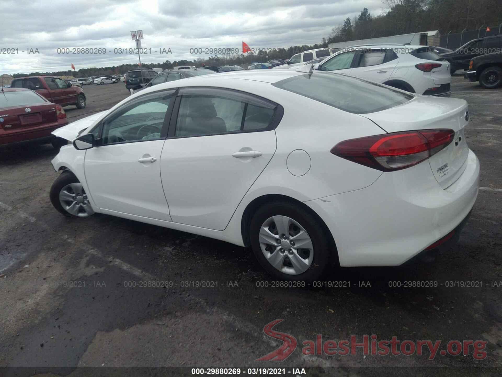 3KPFK4A74HE028216 2017 KIA FORTE