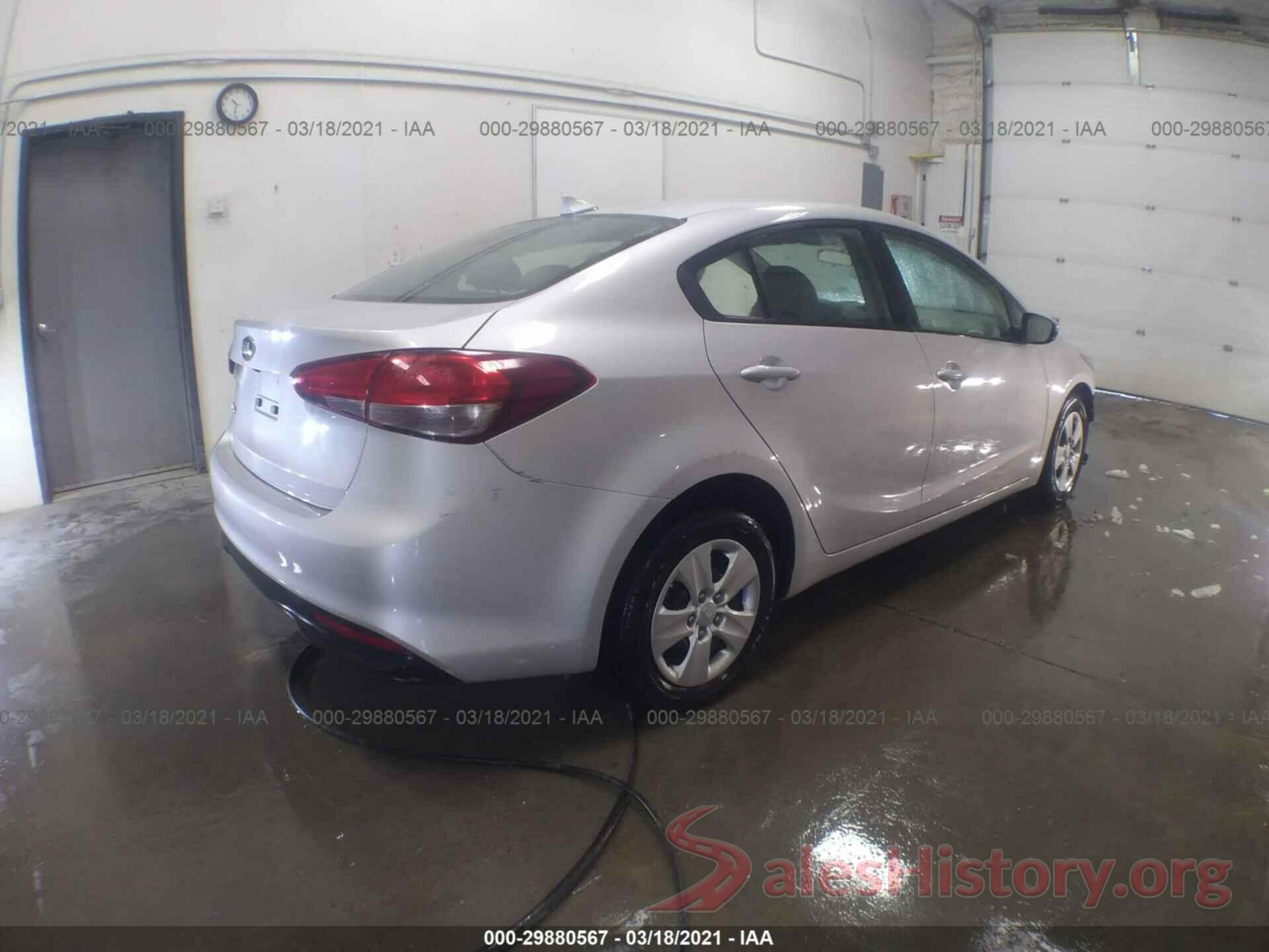 3KPFK4A75JE282510 2018 KIA FORTE