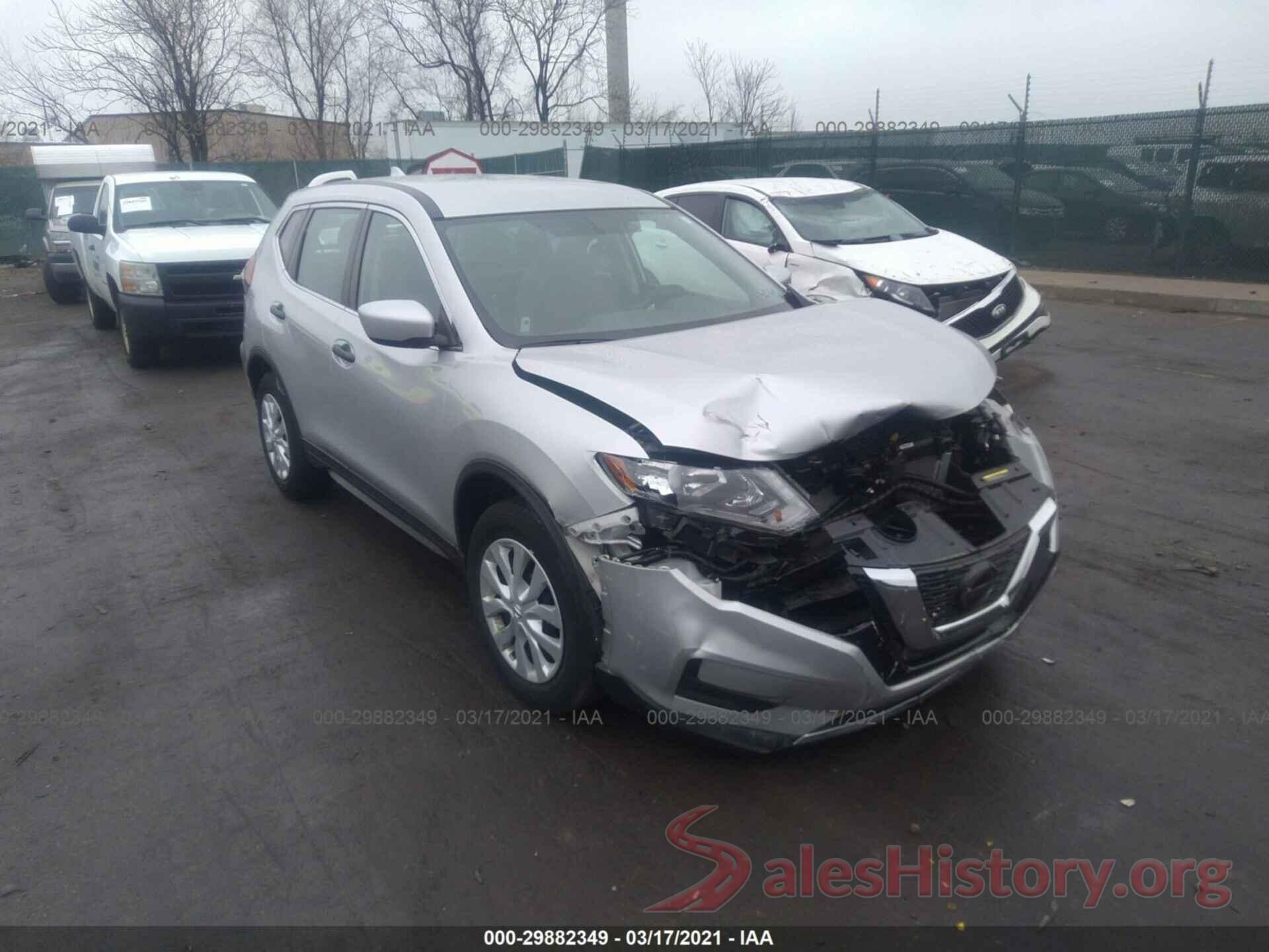 5N1AT2MT0JC764857 2018 NISSAN ROGUE