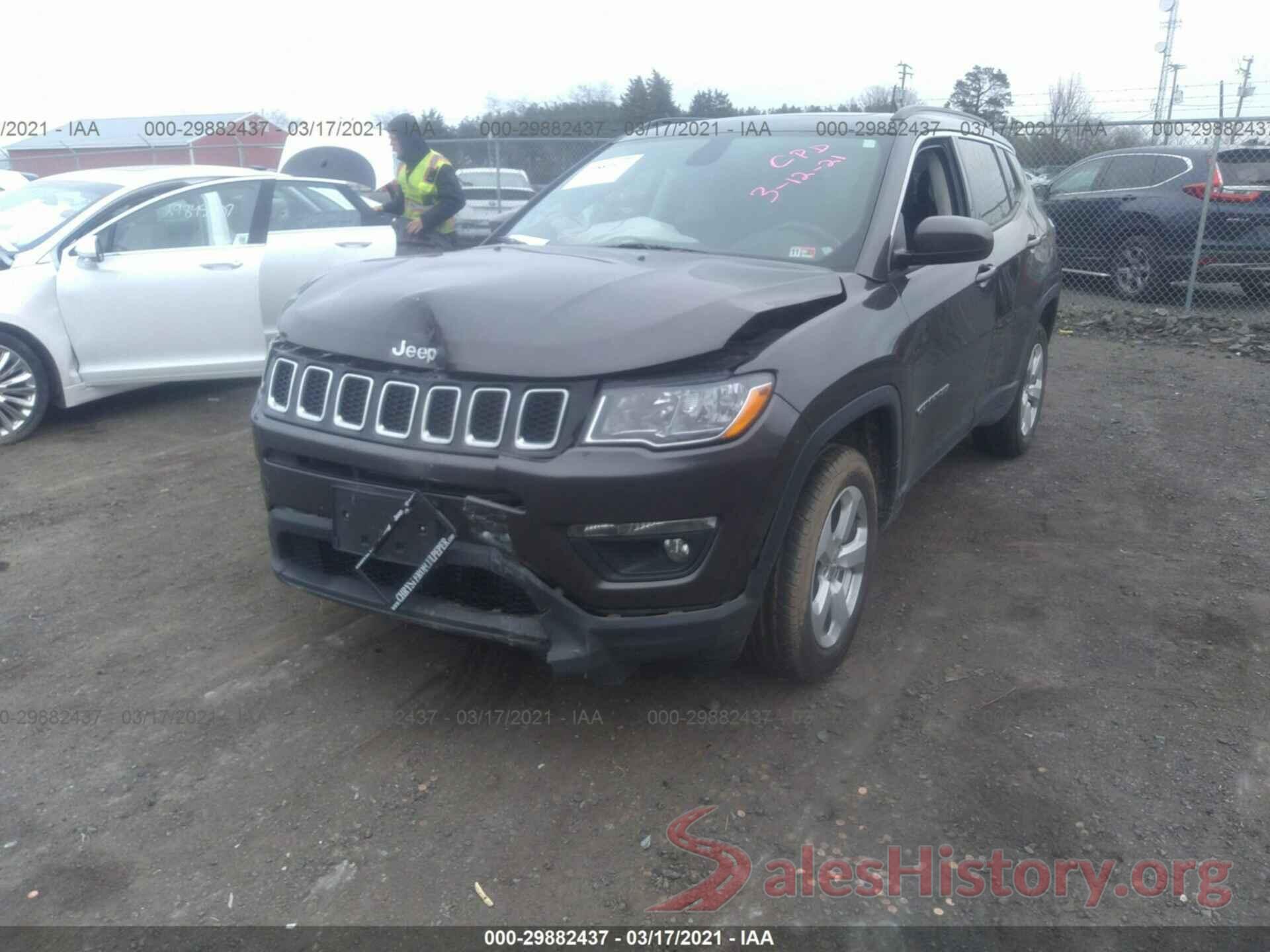 3C4NJDBB3JT115589 2018 JEEP COMPASS