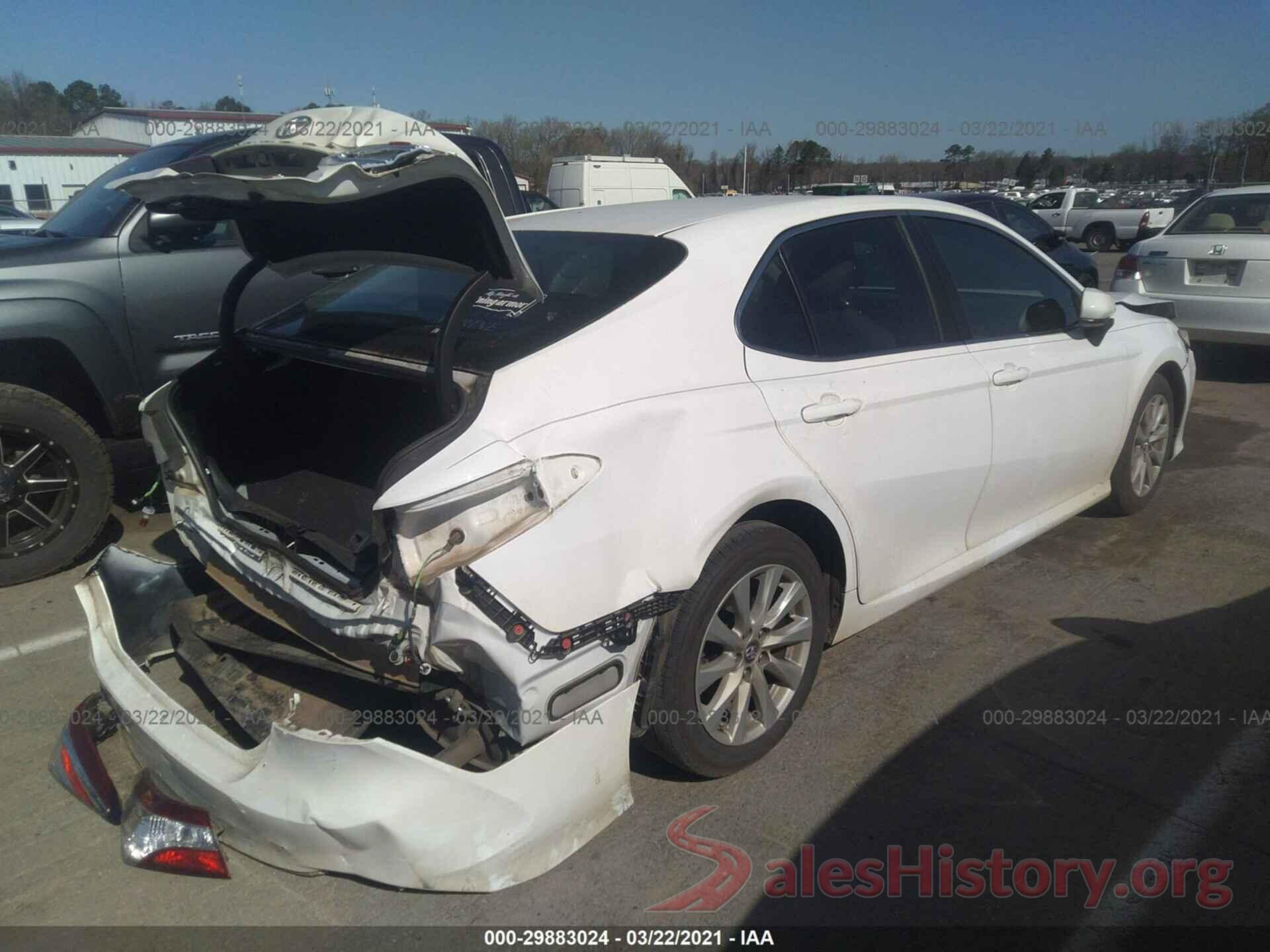 4T1B11HK9JU645754 2018 TOYOTA CAMRY