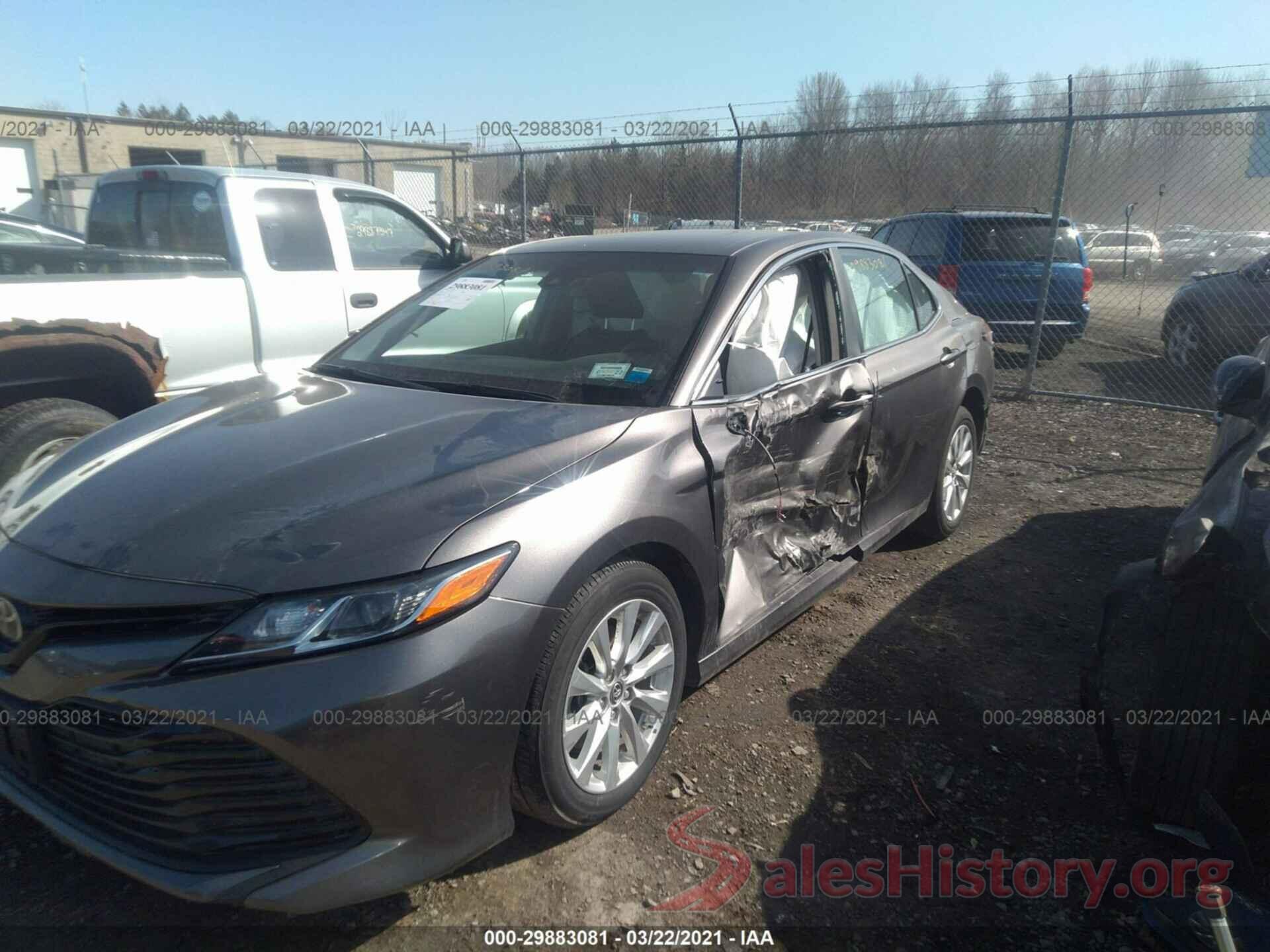 4T1B11HK9JU023106 2018 TOYOTA CAMRY