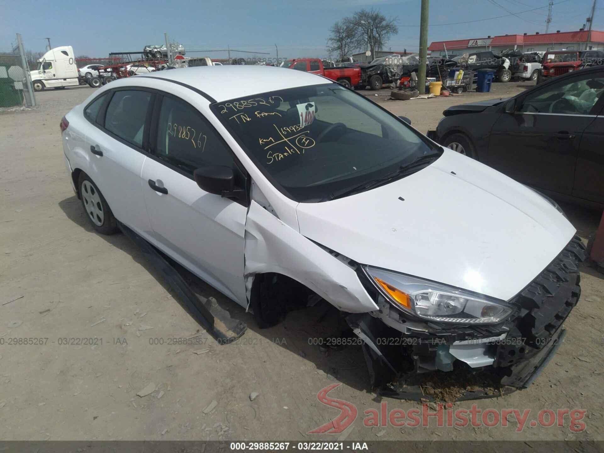 1FADP3E25JL299399 2018 FORD FOCUS