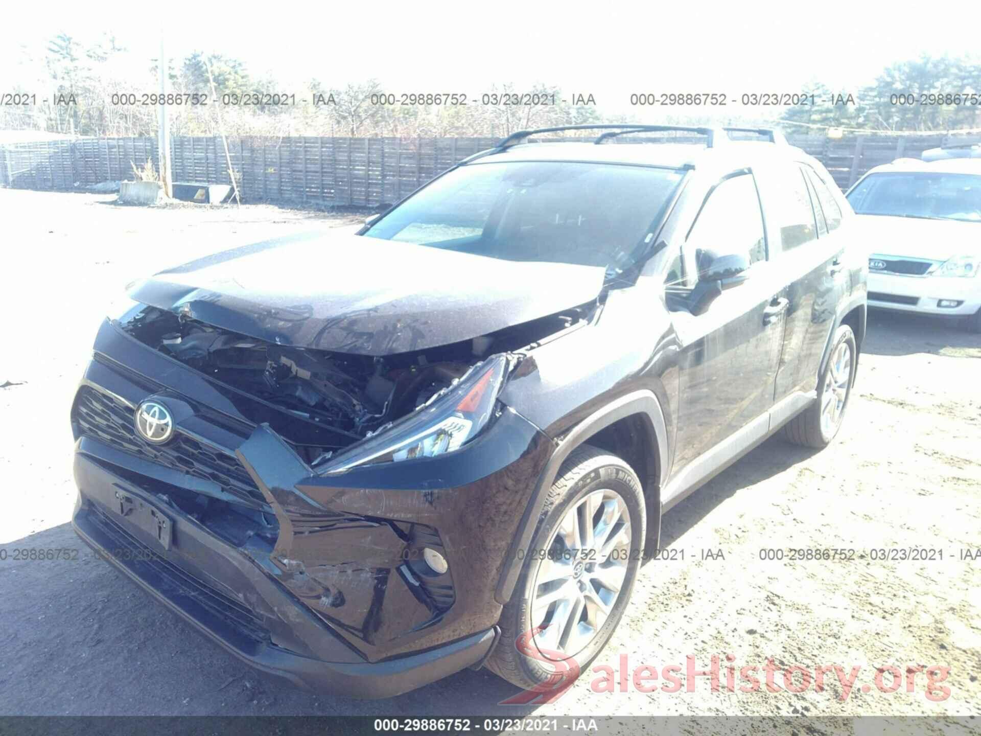 2T3A1RFV6KW001659 2019 TOYOTA RAV4