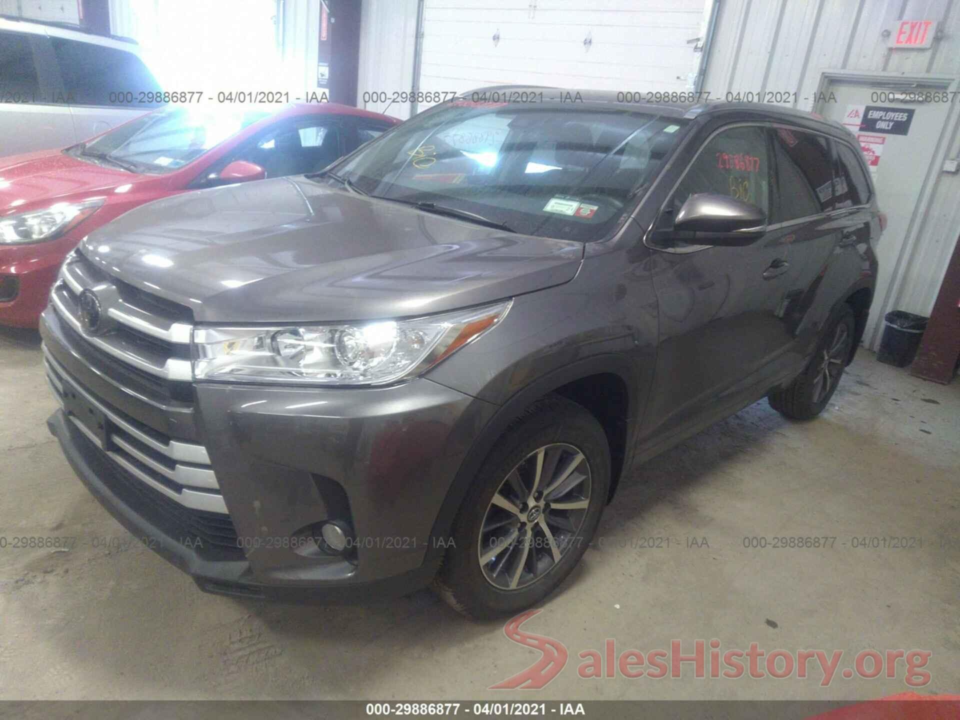 5TDJZRFH3JS530117 2018 TOYOTA HIGHLANDER