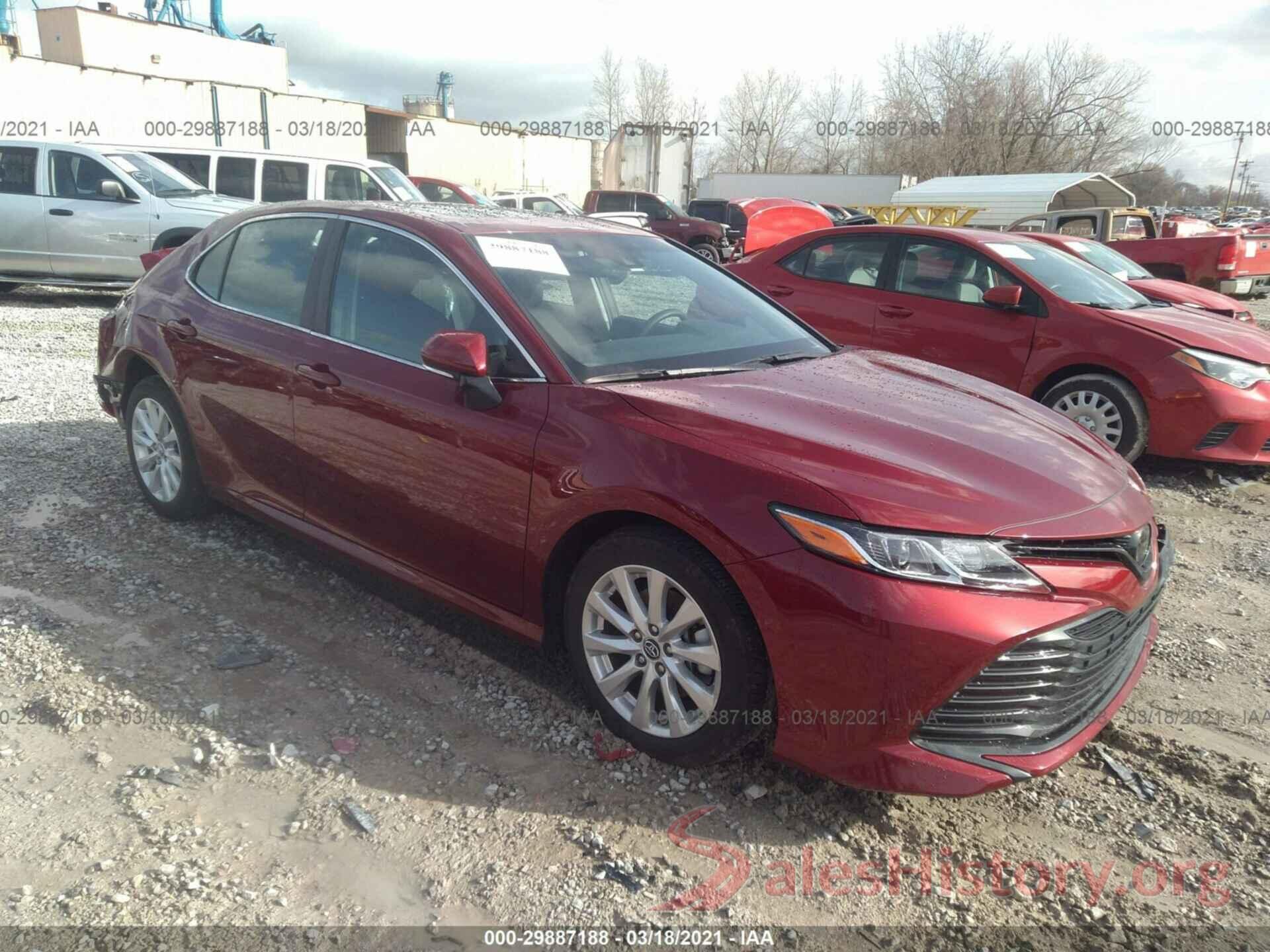 4T1B11HK2JU526850 2018 TOYOTA CAMRY