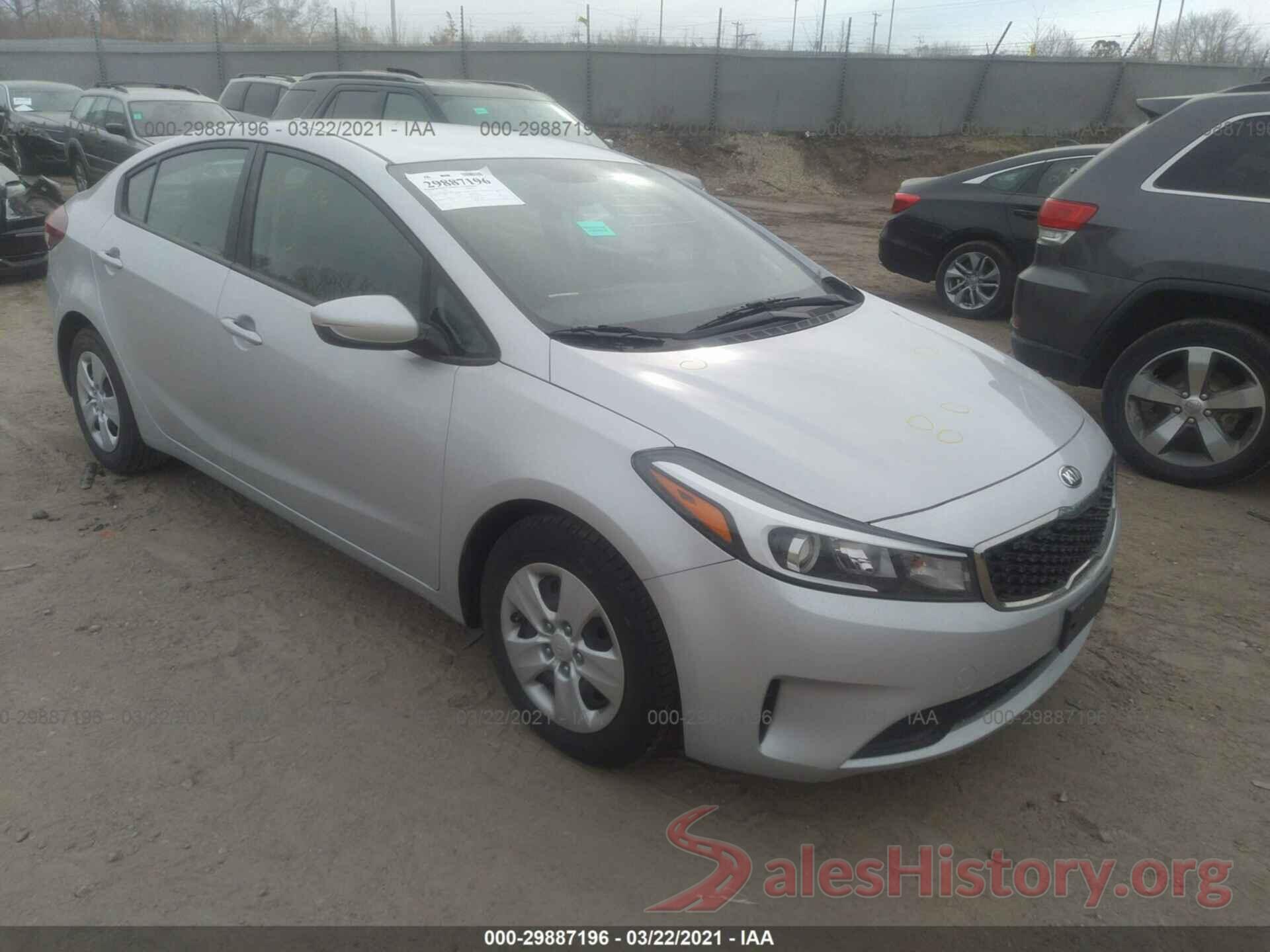 3KPFK4A73HE129165 2017 KIA FORTE