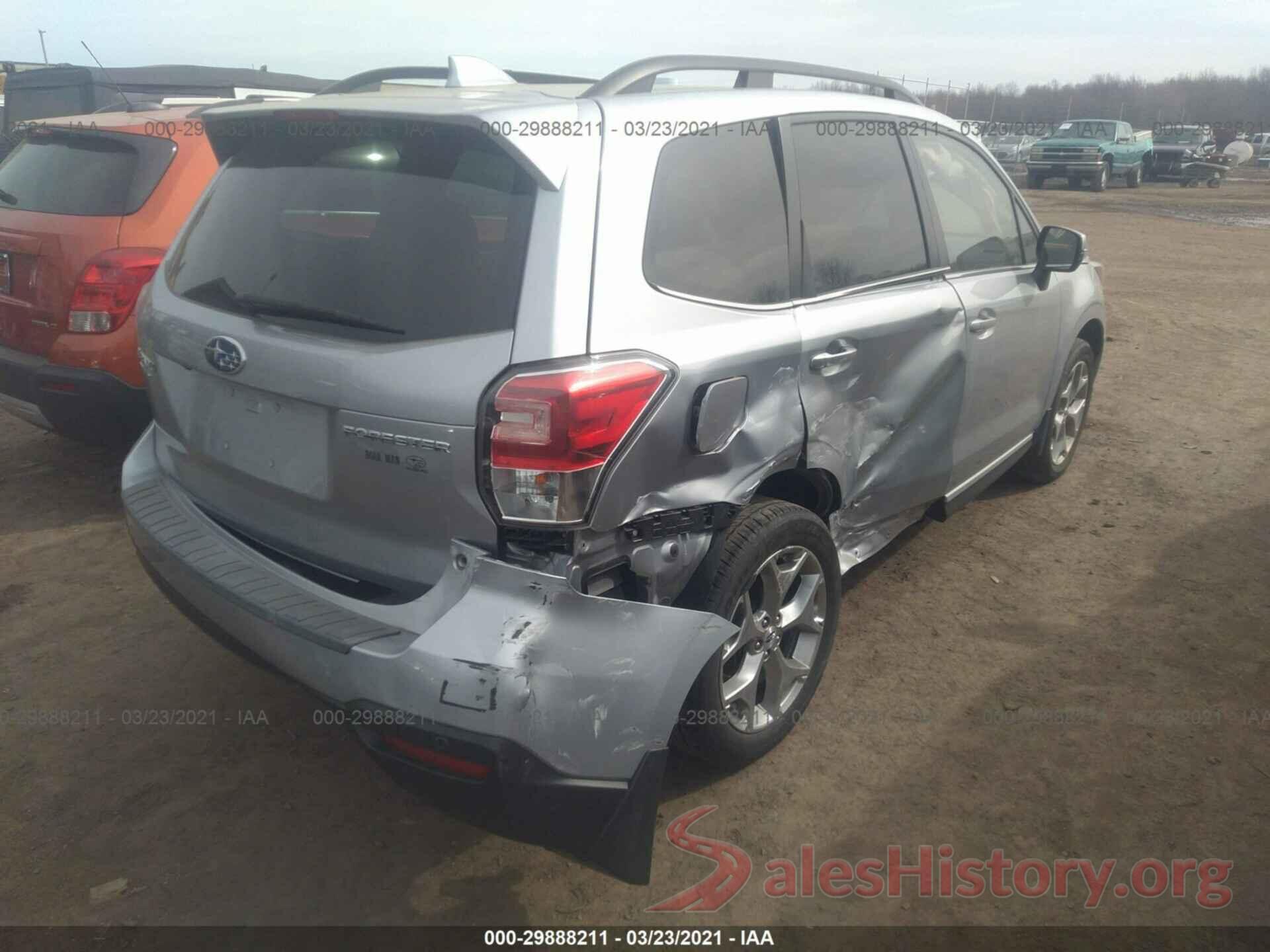 JF2SJAWC4JH424105 2018 SUBARU FORESTER