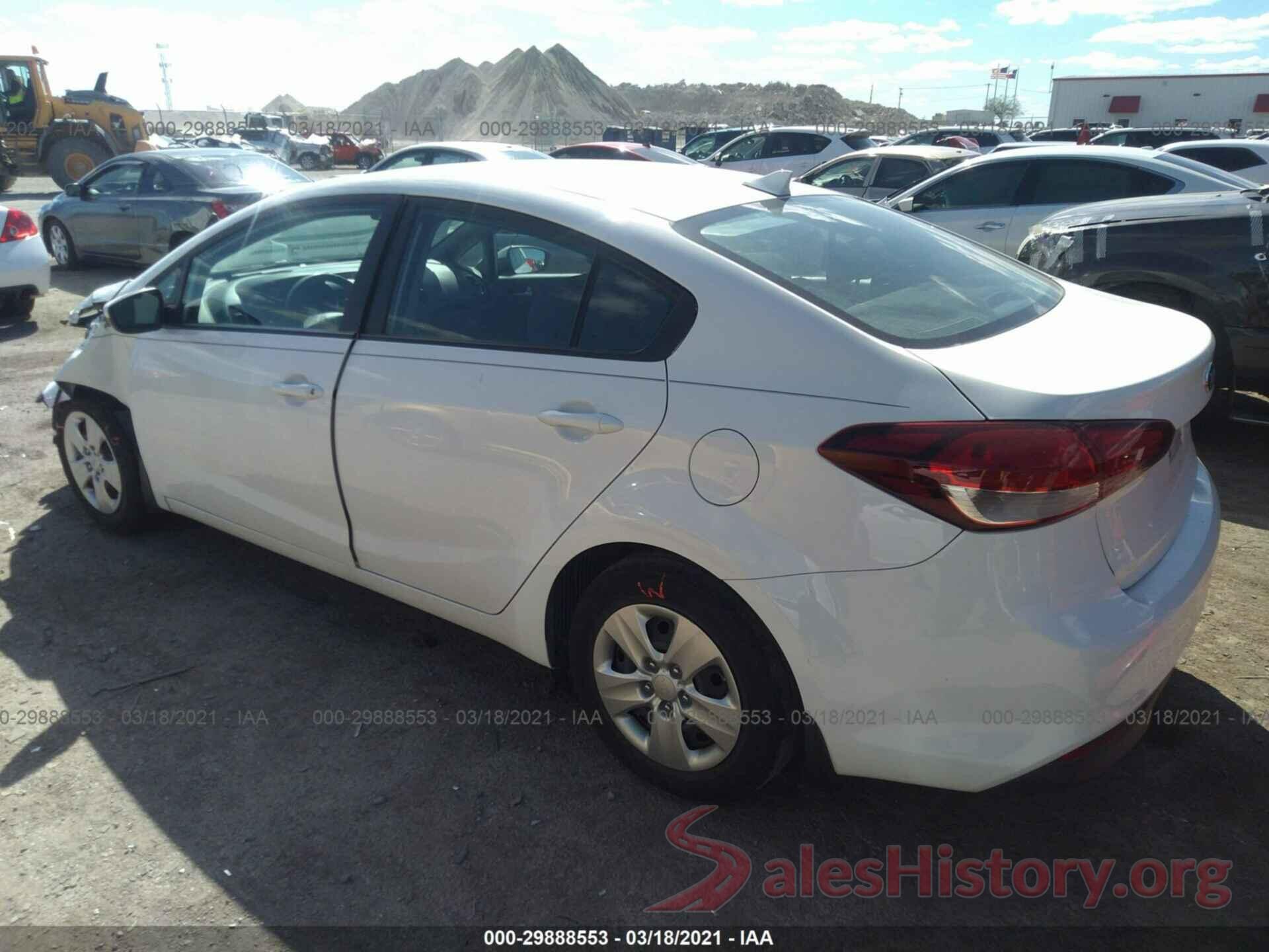 3KPFK4A77HE027609 2017 KIA FORTE