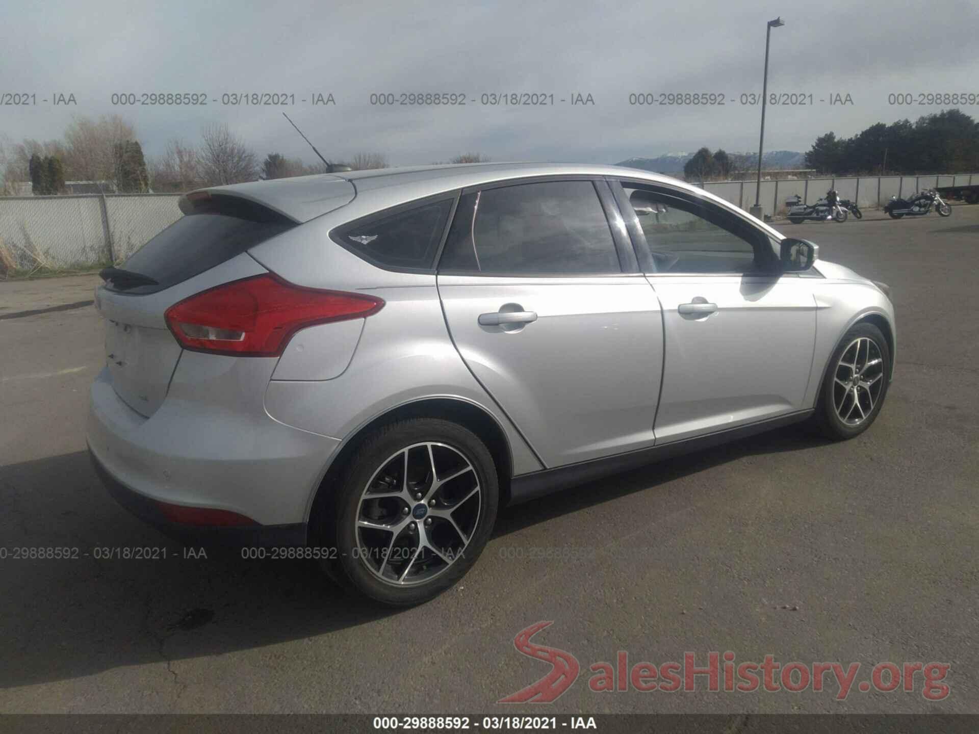 1FADP3M2XJL299996 2018 FORD FOCUS